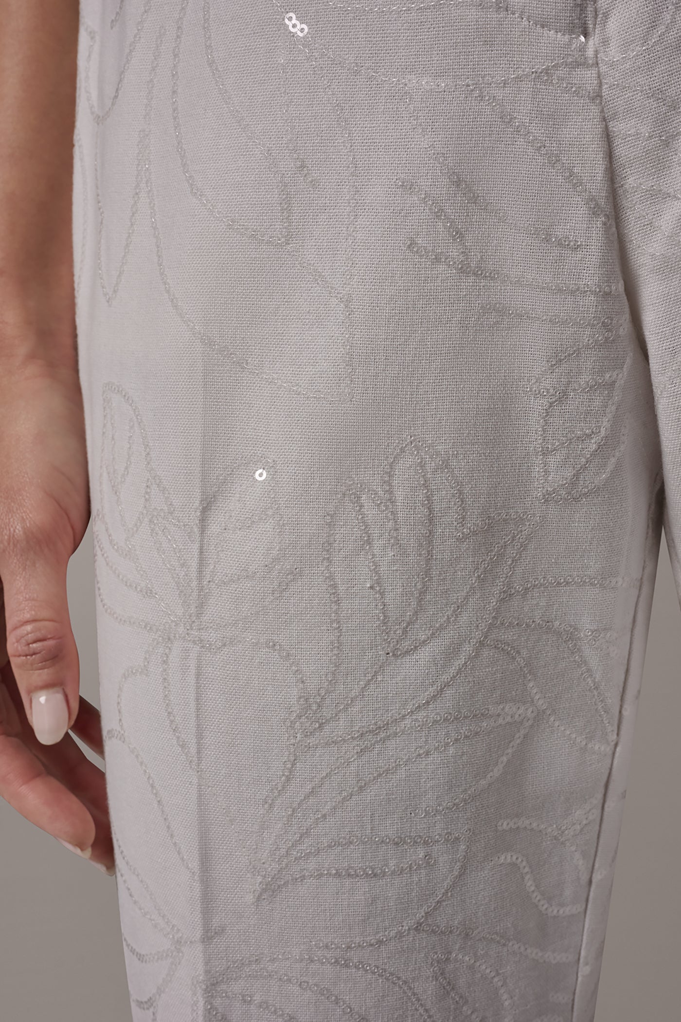 MID-RISE SEQUIN EMBROIDERED STRAIGHT ANKLE PANT VIEW 6 | New clothing