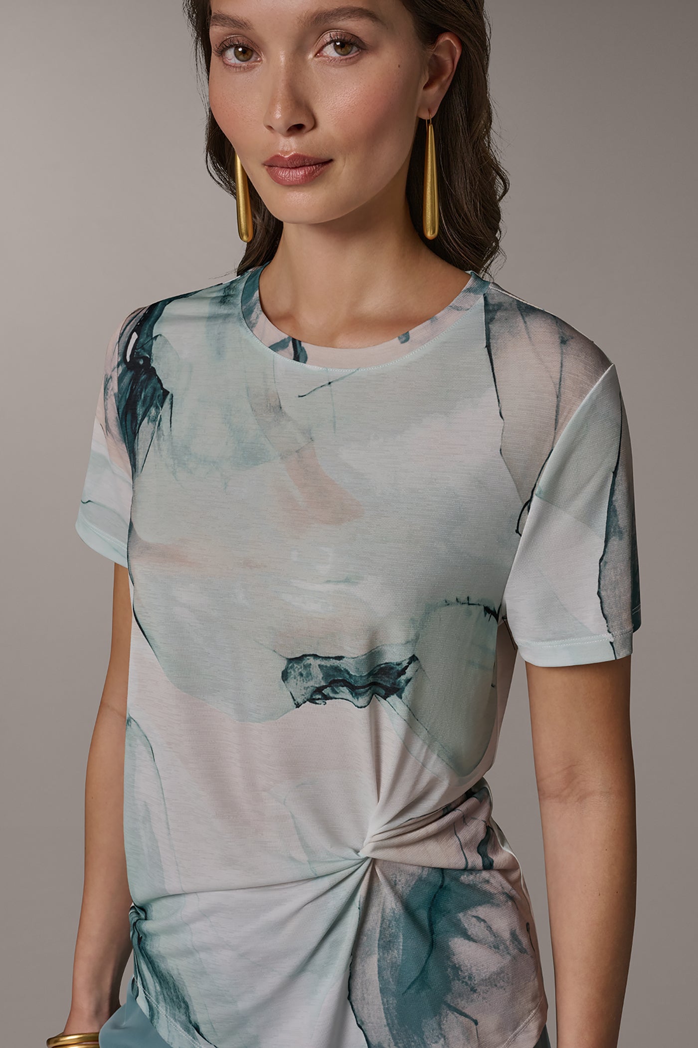 STRIPED GOLD-TONE EMBELLISHED SHOULDER T-SHIRT VIEW 4 | New clothing