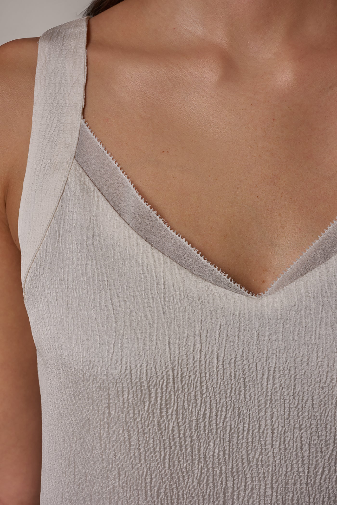 CHIFFON TRIM SHELL VIEW 5 | Tops