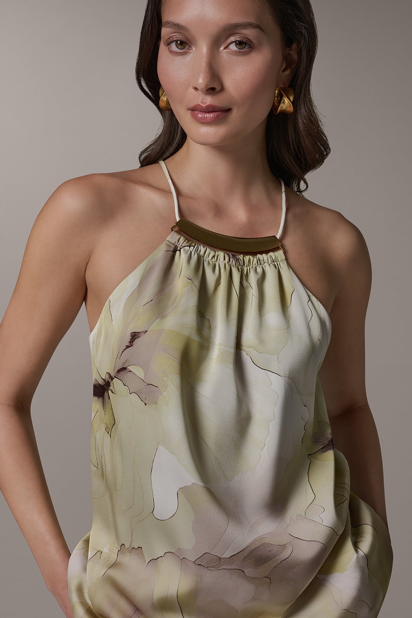 SLEEVELESS FLORAL HALTER TOP VIEW 4 | Tops