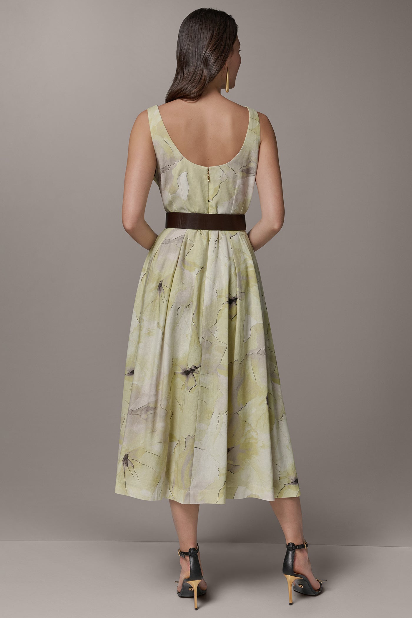 SLEEVELESS SQUARE NECK PRINTED BELTED MIDI FIT AND FLARE DRESS VIEW 3 | Select Dresses