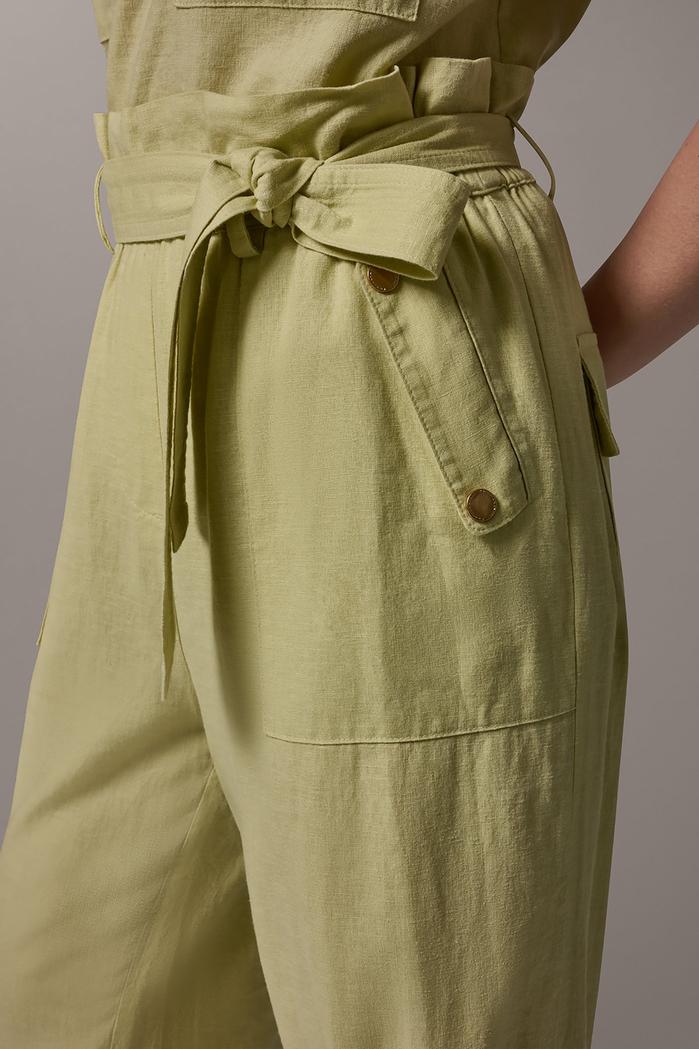 RELAXED PAPERBAG ANKLE PANT VIEW 4 | All Products