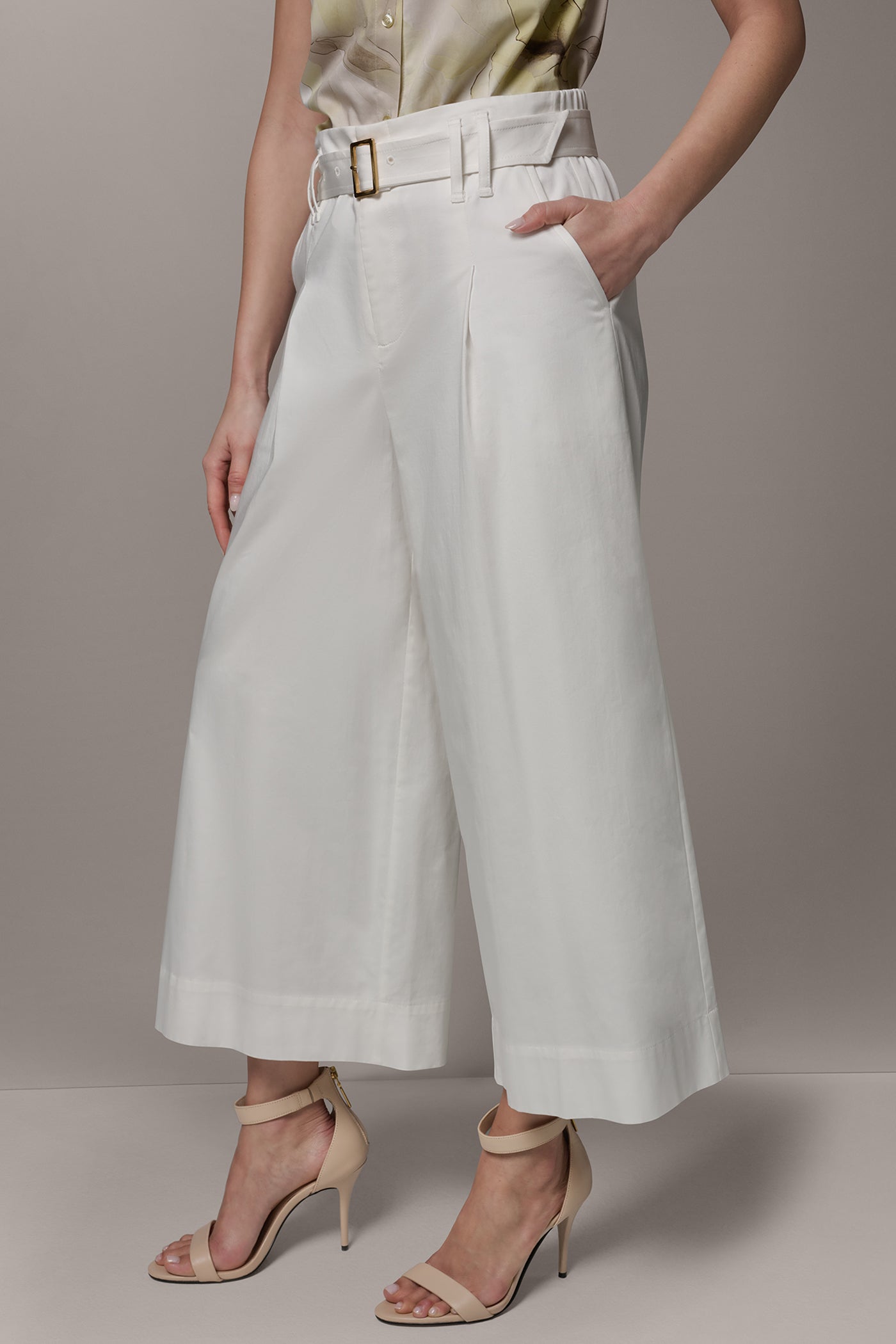 CROPPED EXTRA HIGH-RISE WIDE-LEG PANT VIEW 3 | New Arrivals