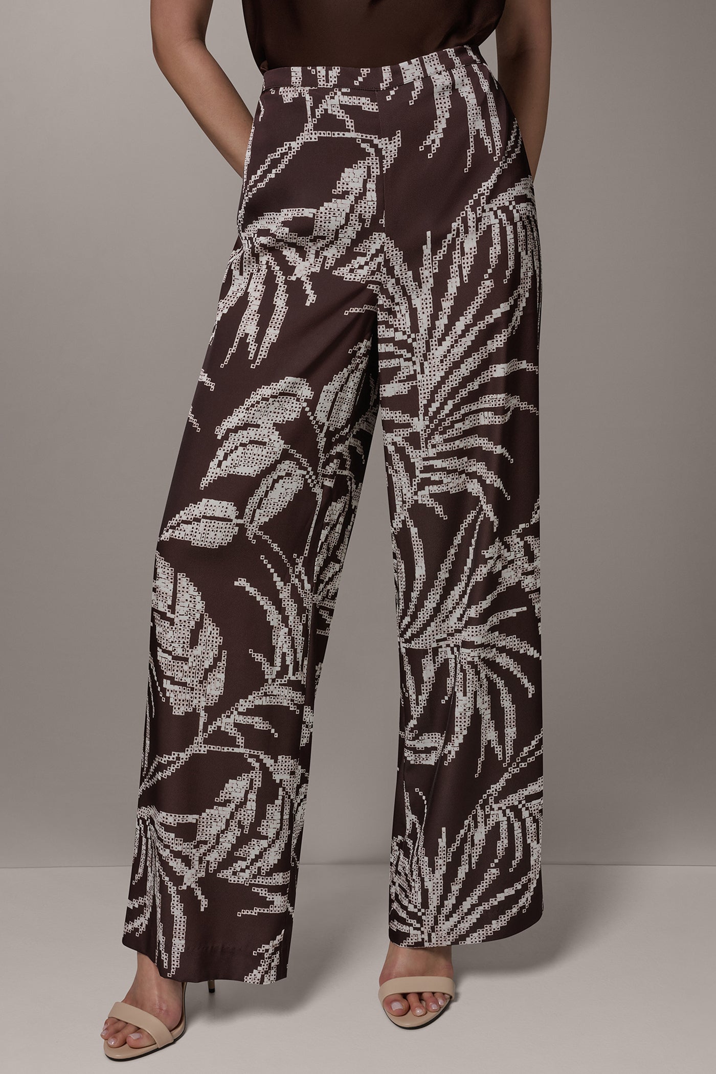 HIGH-RISE PRINT WIDE-LEG PANT VIEW 1
