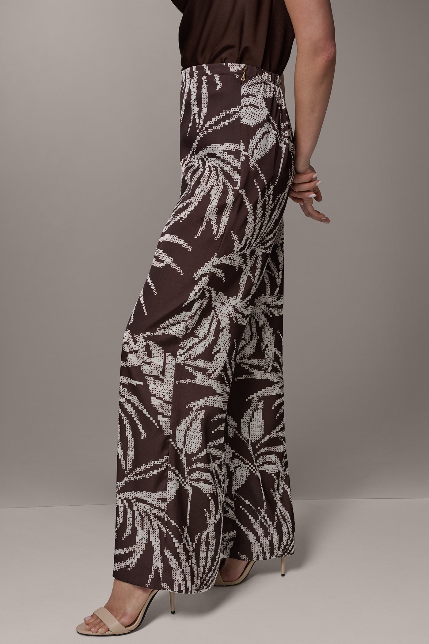 HIGH-RISE PRINT WIDE-LEG PANT VIEW 3