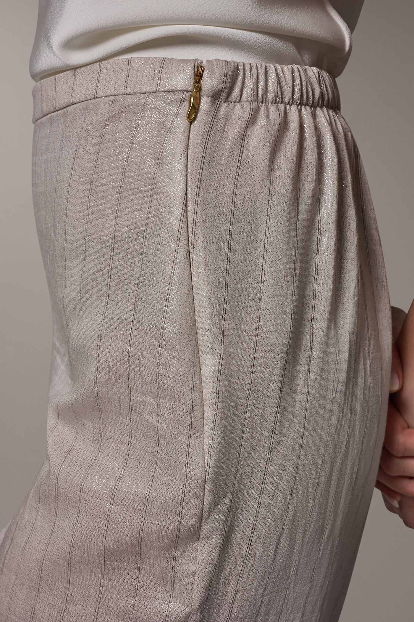 HIGH-RISE METALLIC PINSTRIPE WIDE-LEG PANT VIEW 4 | Pants