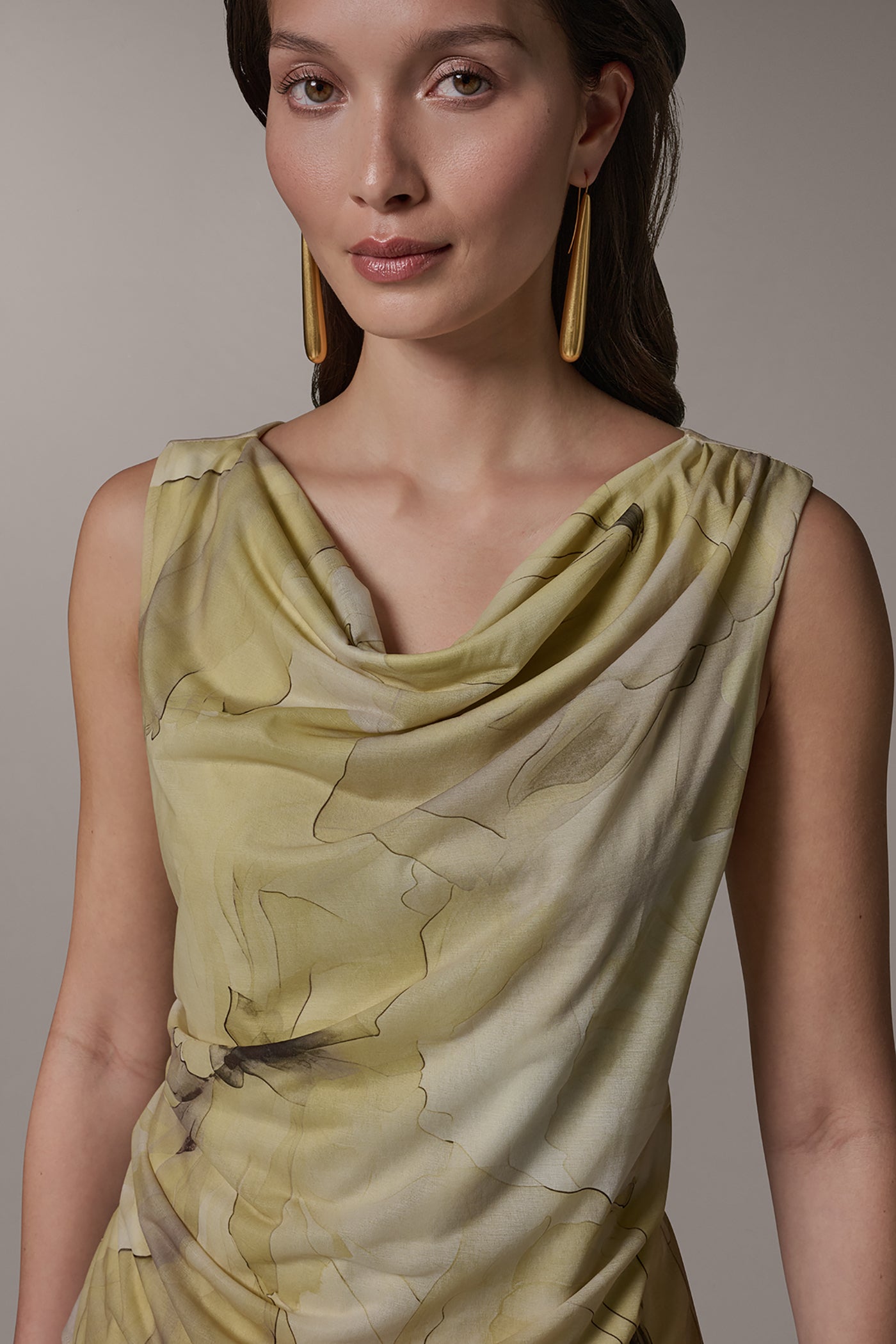 SLEEVELESS COWL-NECK PRINT BLOUSE VIEW 2 | New clothing