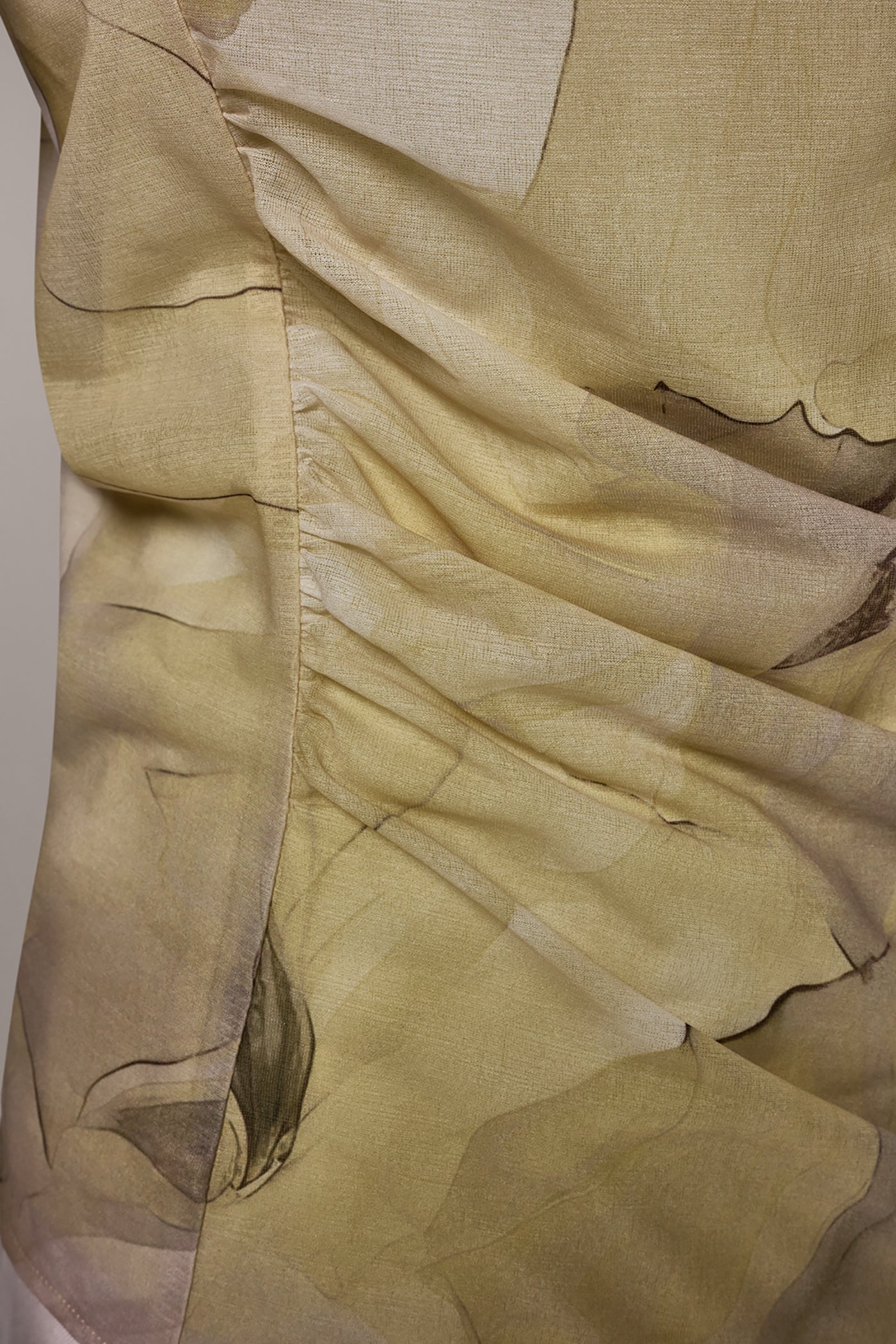 SLEEVELESS COWL-NECK PRINT BLOUSE VIEW 6 | New clothing