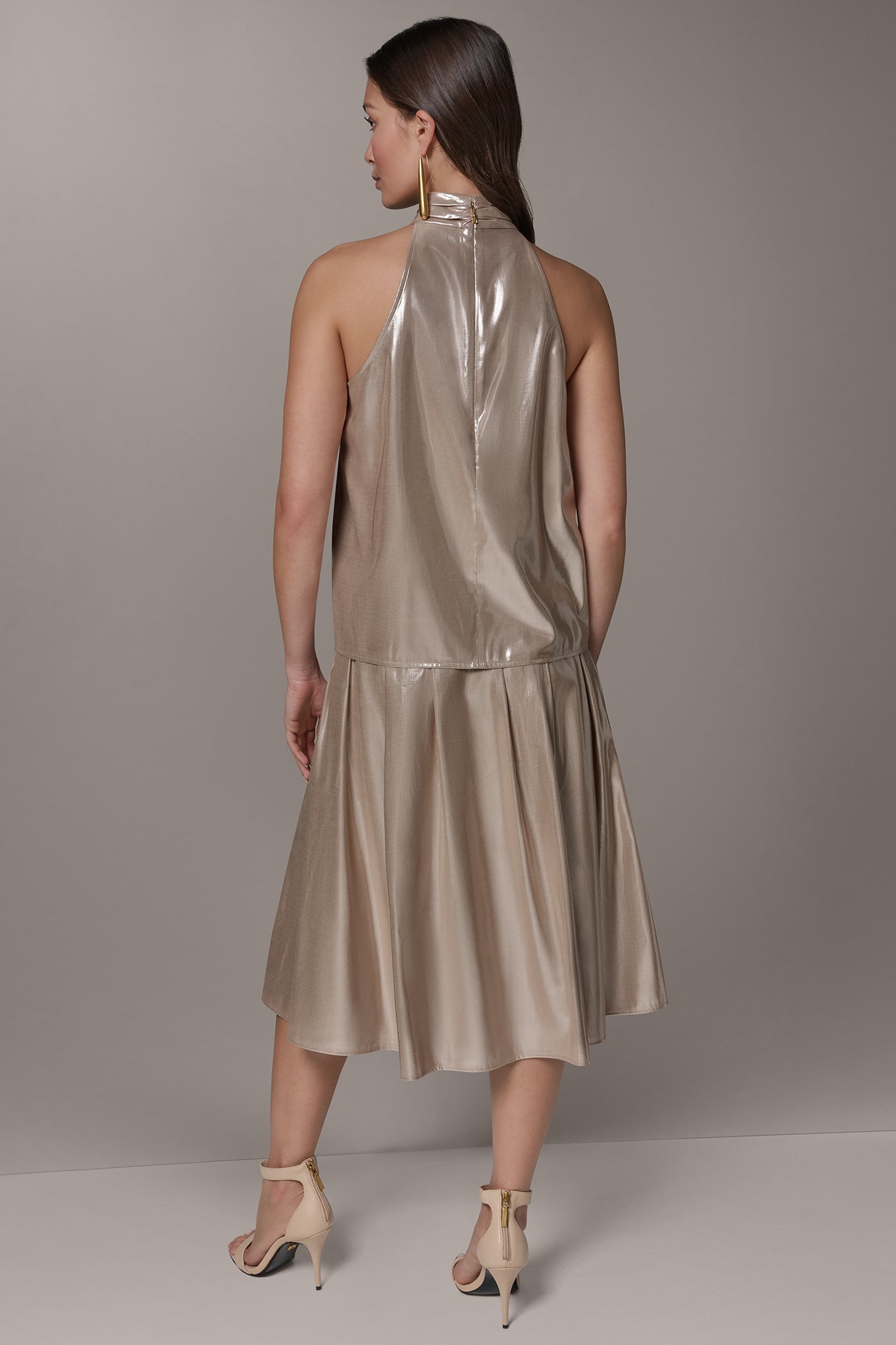 SLEEVELESS METALLIC HALTER TOP VIEW 8 | Tops