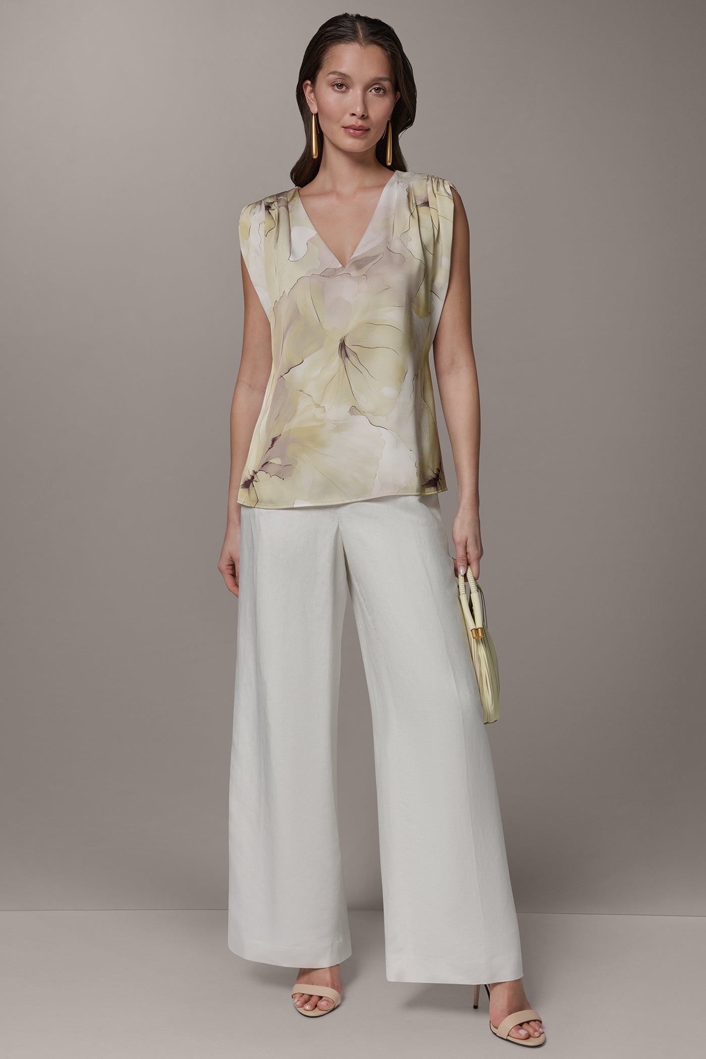 SLEEVELESS EXTENDED SHOULDER TOP VIEW 7