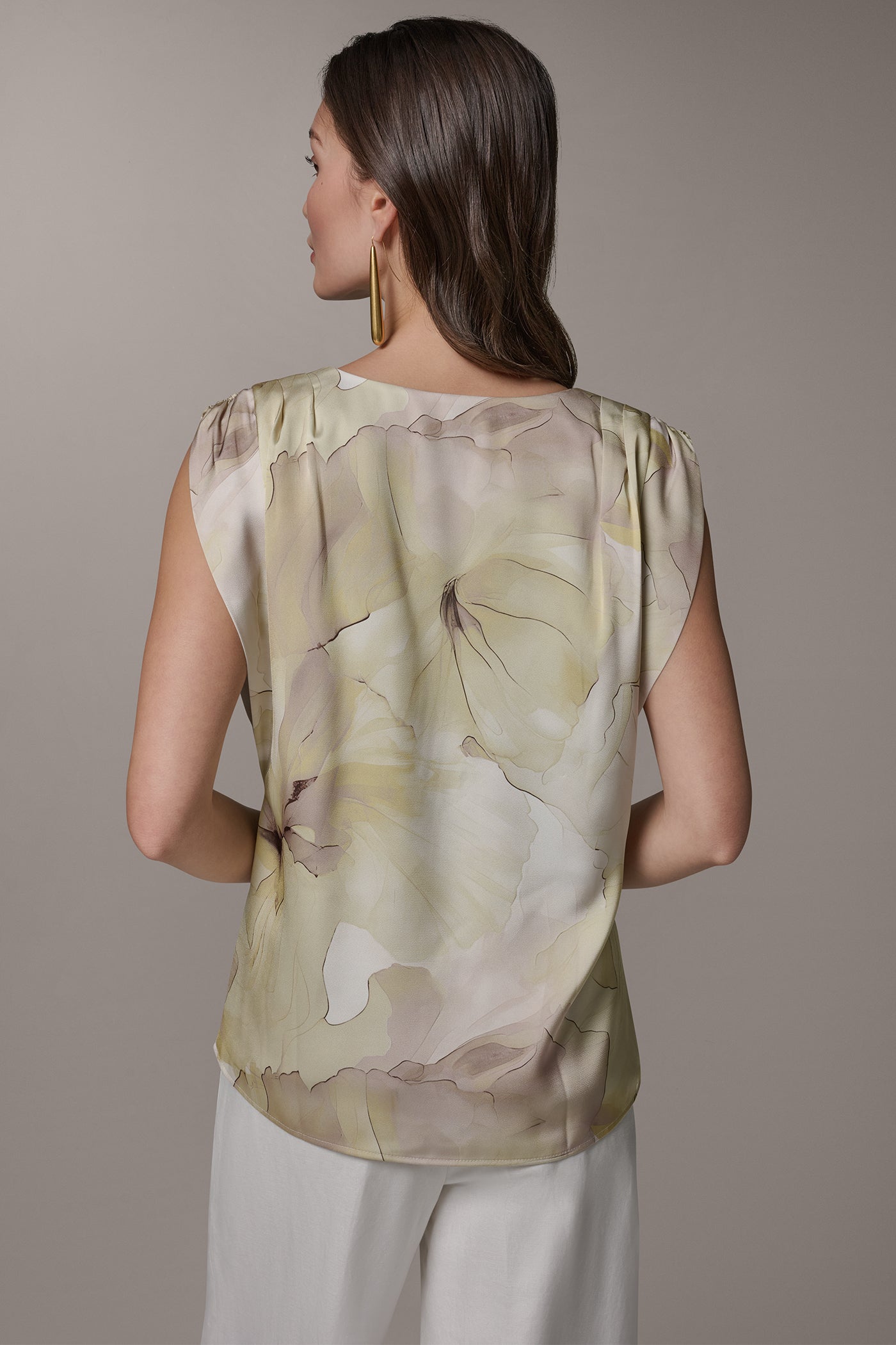 SLEEVELESS EXTENDED SHOULDER TOP | View 2 | Products