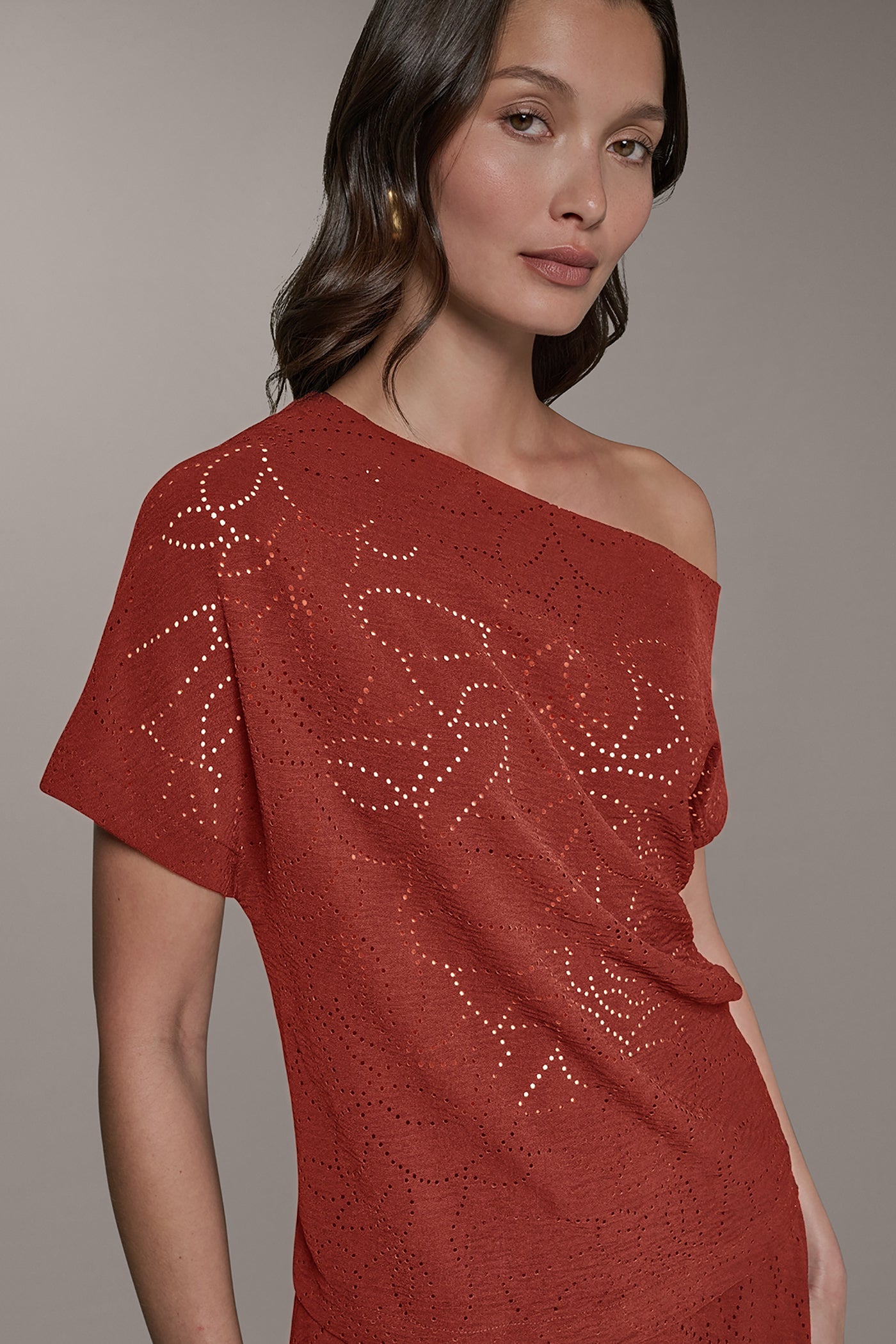 SLEEVELESS ASYMMETRIC LASER CUT TOP (alternate view)