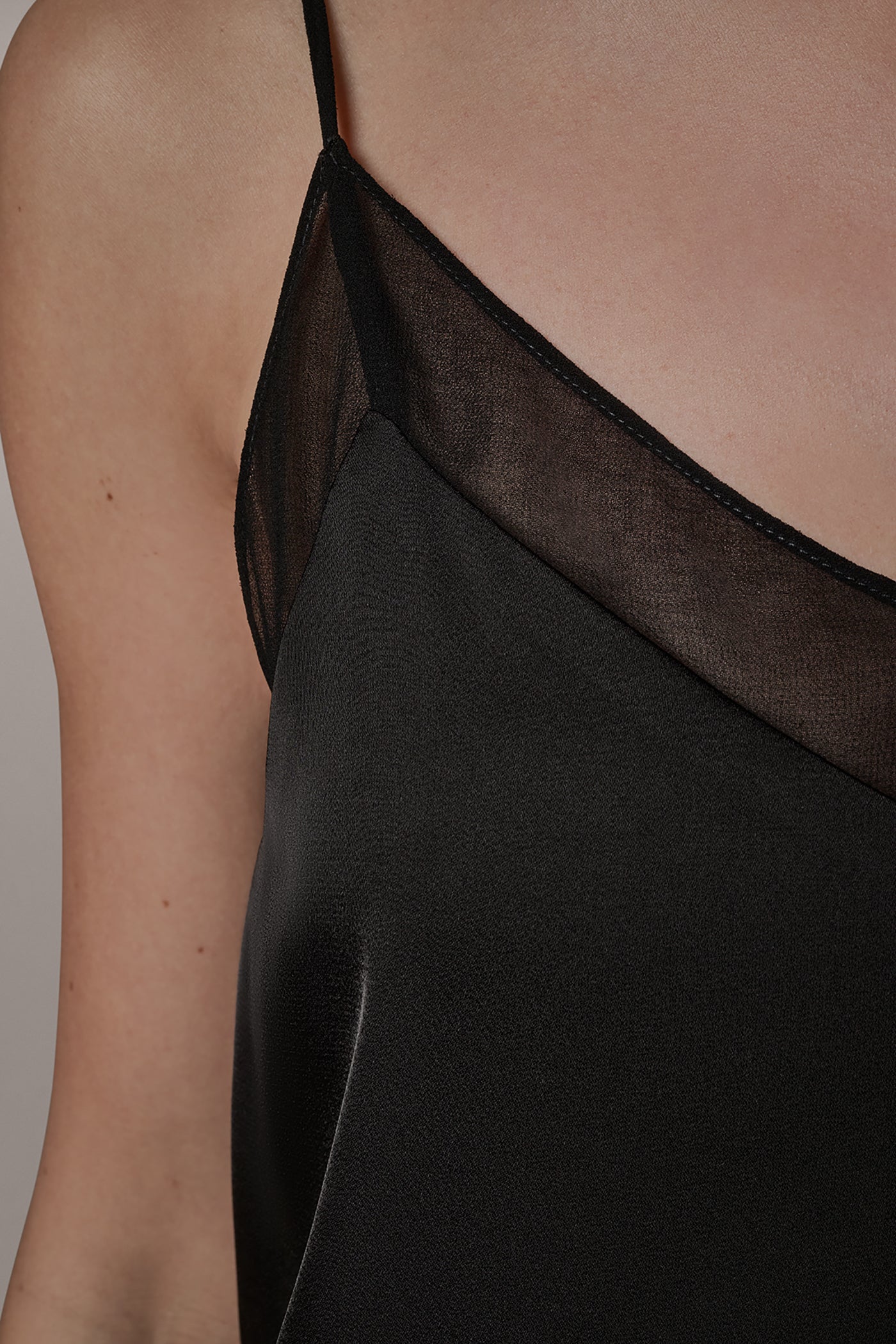 SLEEVELESS V-NECK CAMI VIEW 4 | Tops