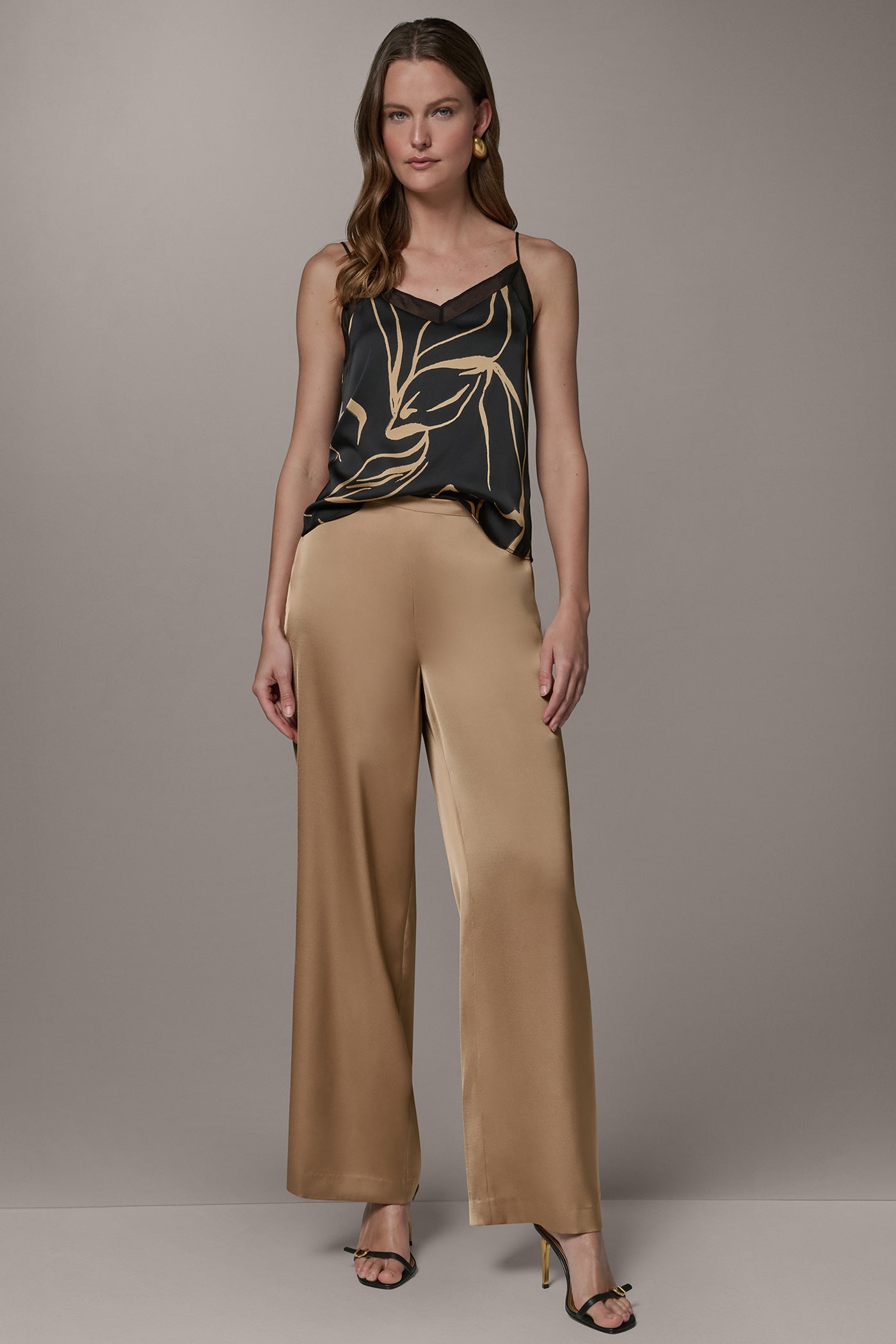EXTRA HIGH-RISE WIDE-LEG PANT VIEW 5
