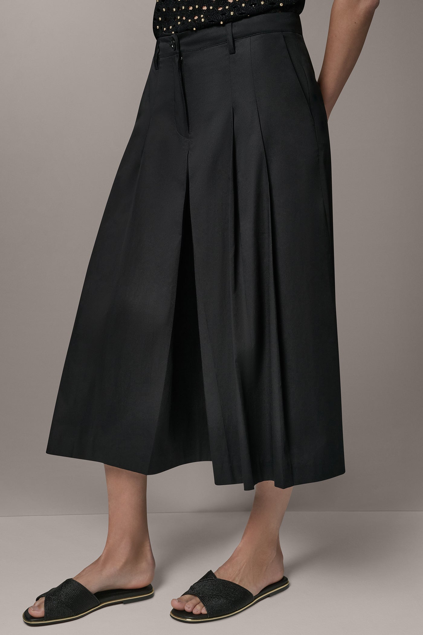EXTRA HIGH-RISE WIDE-LEG CULOTTE VIEW 2