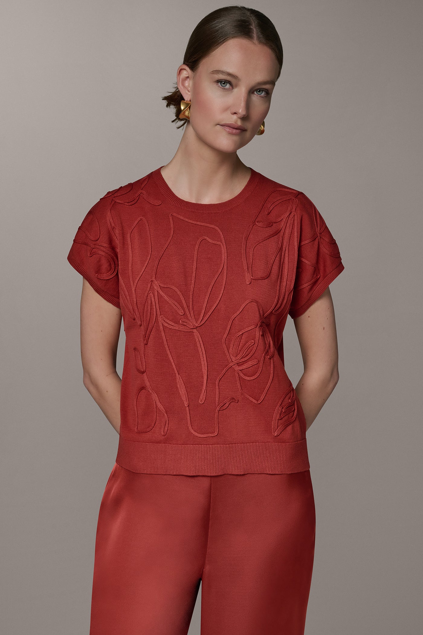 SHORT SLEEVE EMBROIDERED TOP