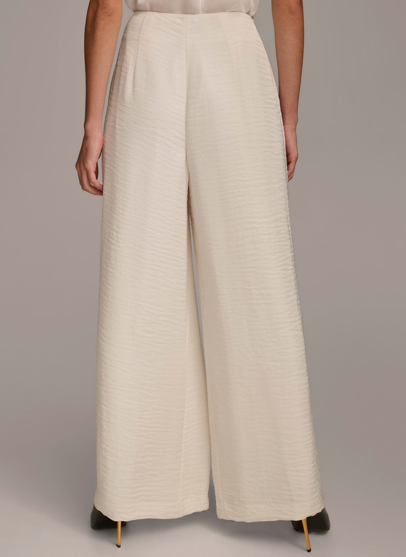 PLEATED WIDE LEG PANT | View 2 | Summer Collection