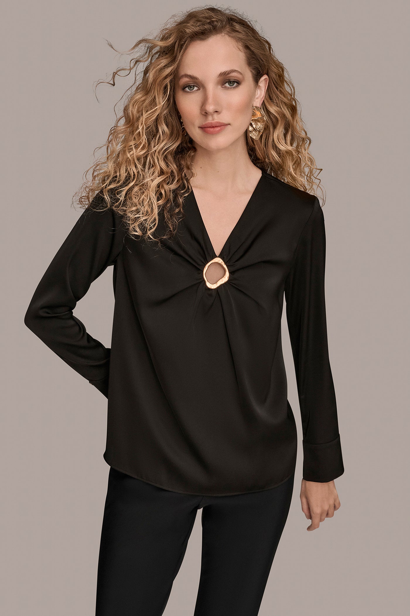 LONG SLEEVE WITH KEYHOLE HARDWARE | View 1 | Products