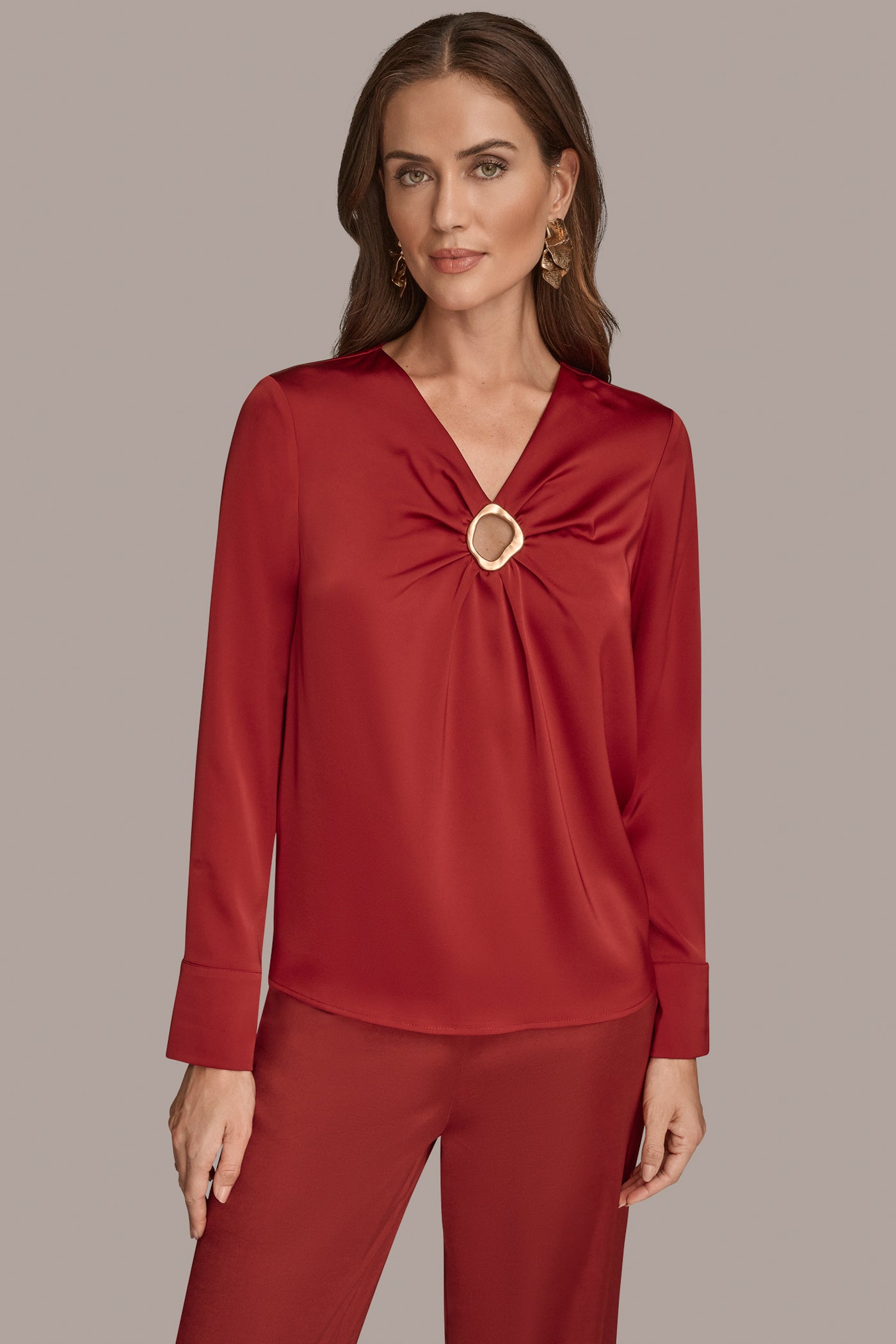 LONG SLEEVE WITH KEYHOLE HARDWARE | View 1 | Products