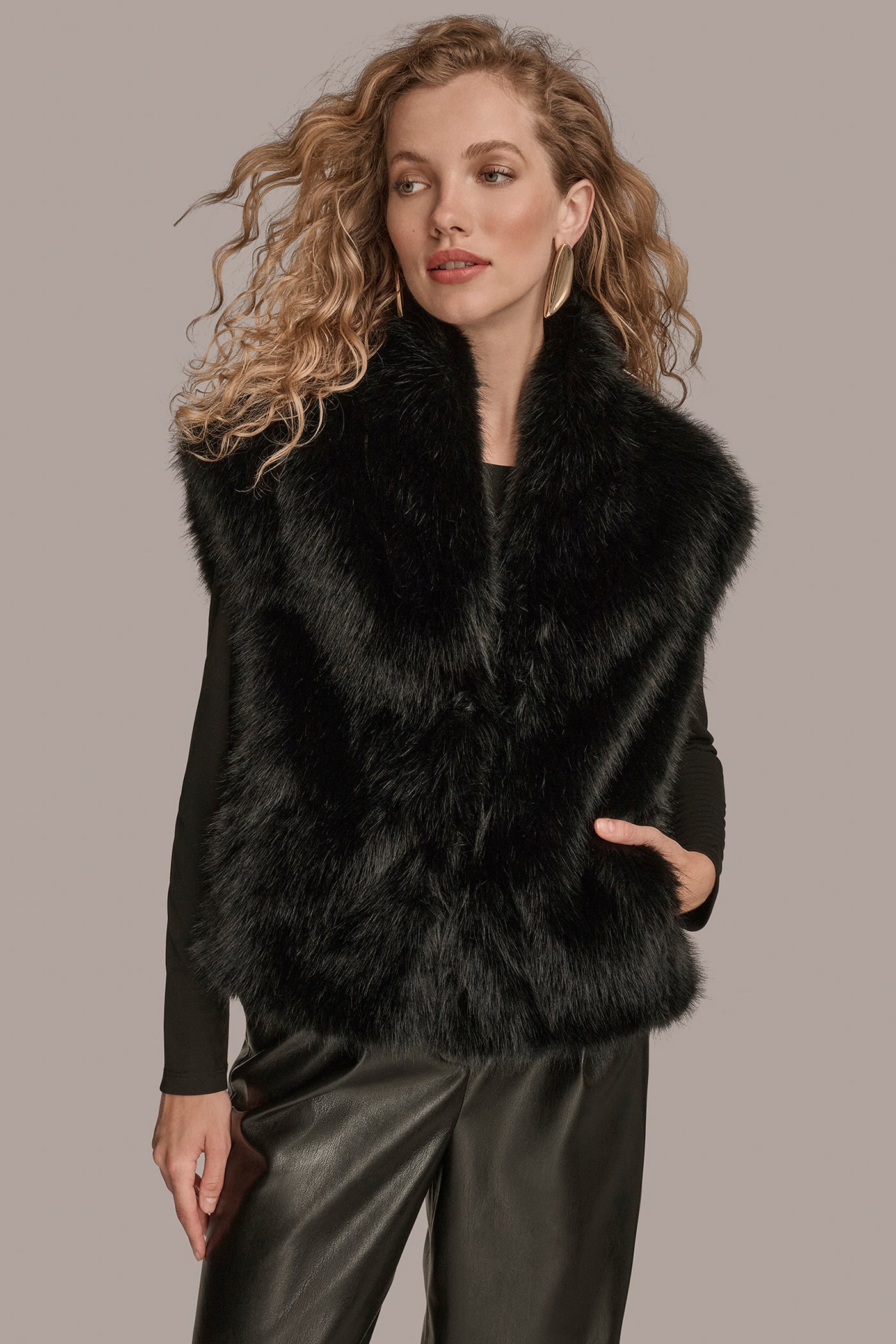 FAUX FUR VEST | View 1 | Coats & Jackets