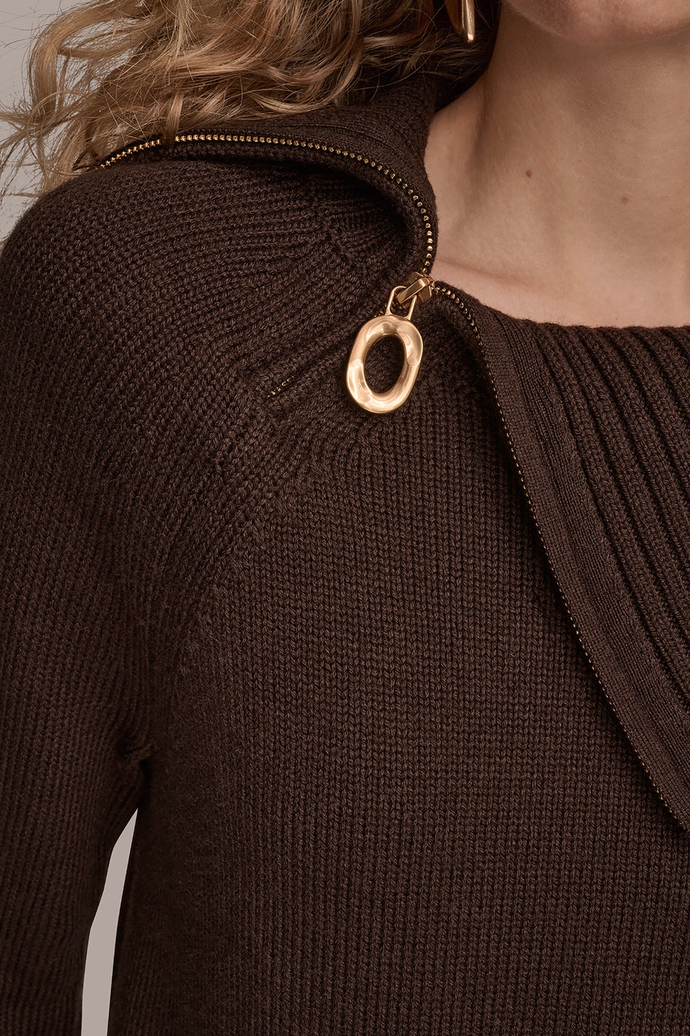 ZIP-DETAILED SPLIT-NECK SWEATER VIEW 4 | Included in discounts