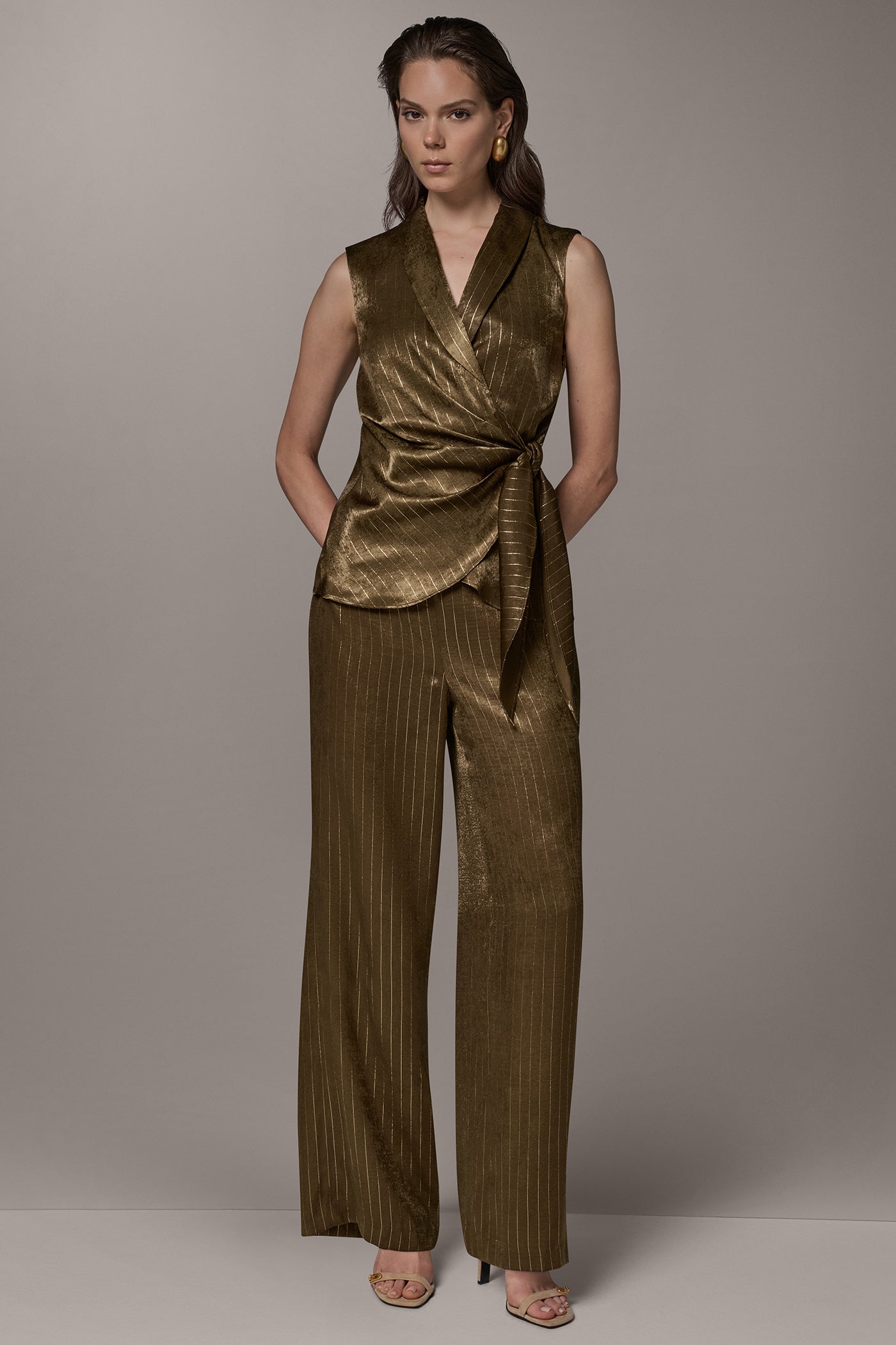 SLEEVELESS TIE WAIST WRAP BLOUSE VIEW 3