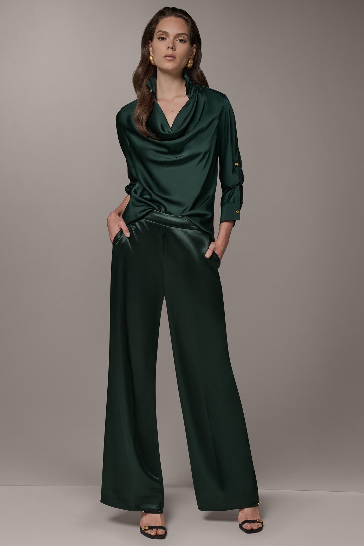 HIGH-RISE PLEATED WIDE-LEG PANT VIEW 7