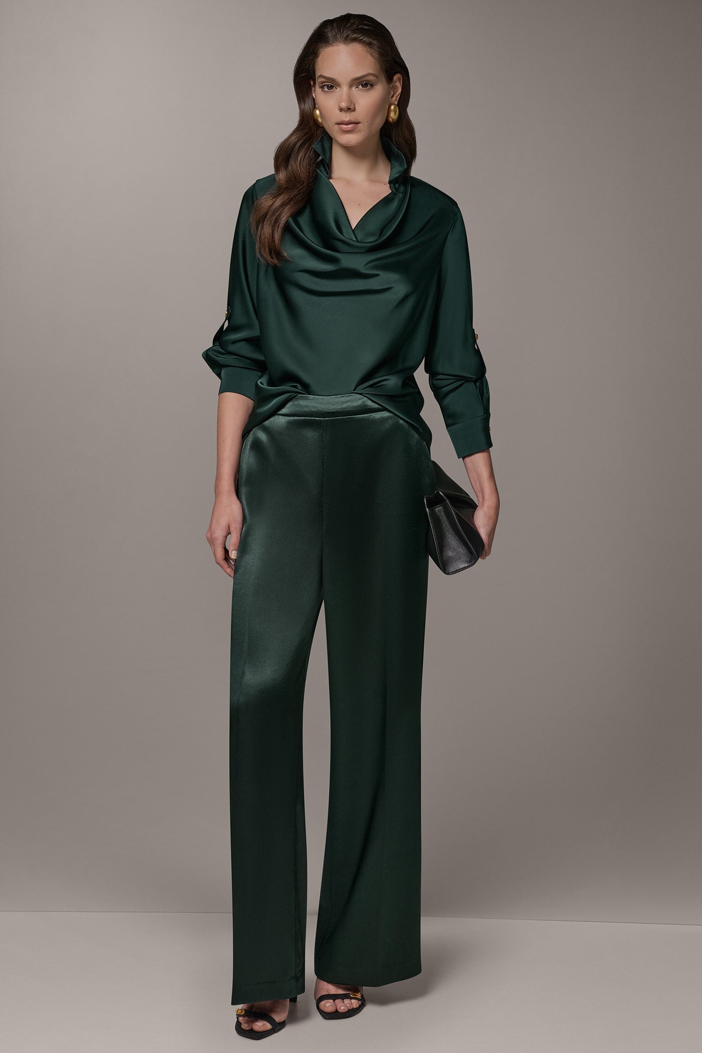 HIGH-RISE PLEATED WIDE-LEG PANT VIEW 6