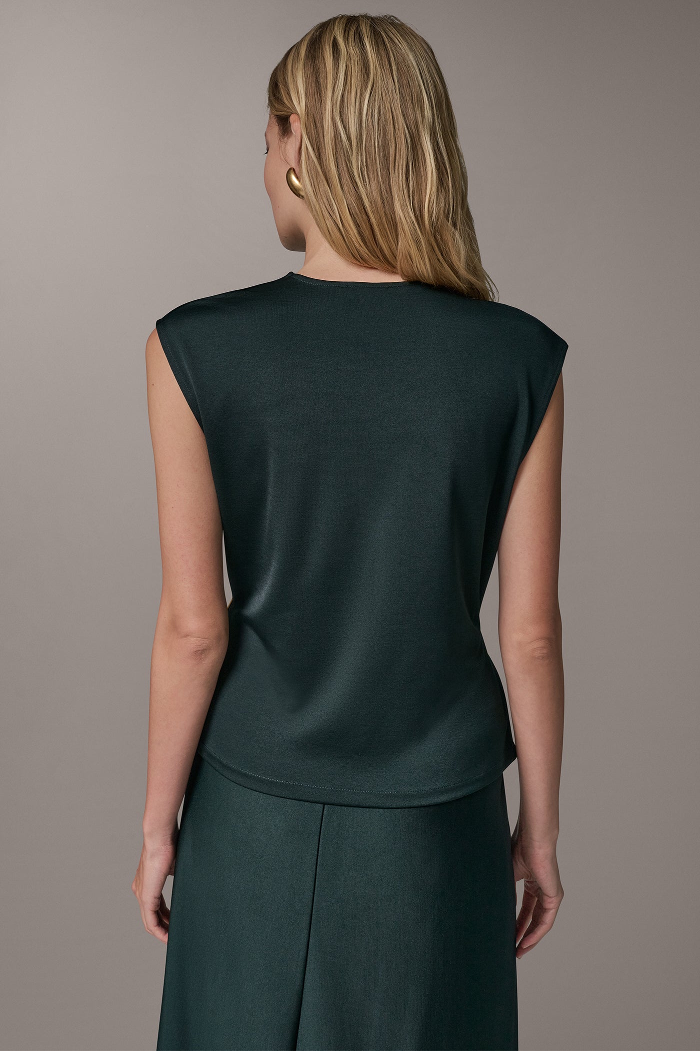SLEEVELESS WRAP EFFECT BAR TOP VIEW 3
