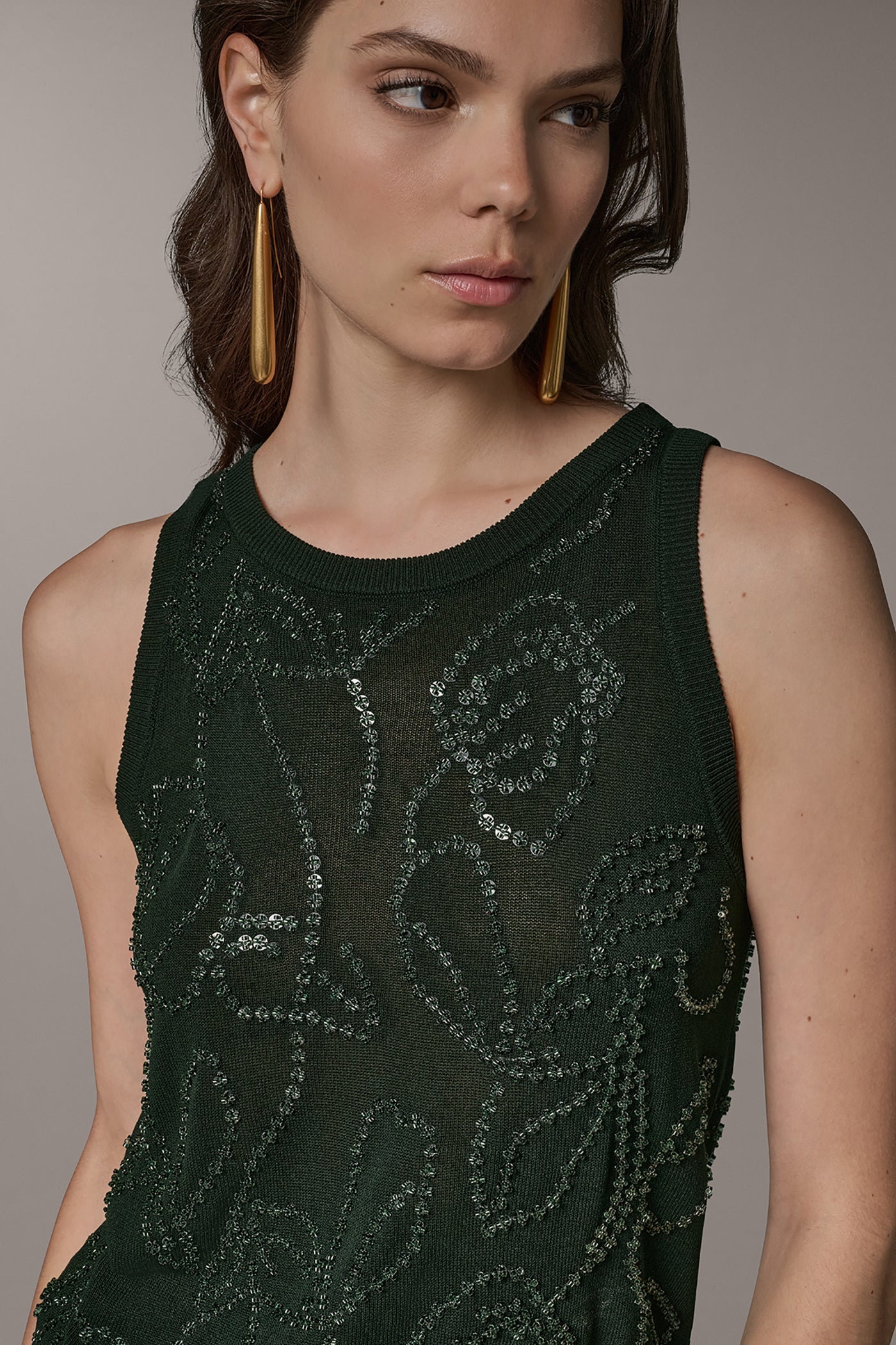 SLEEVELESS FLORAL BEAD SWEATER VIEW 4