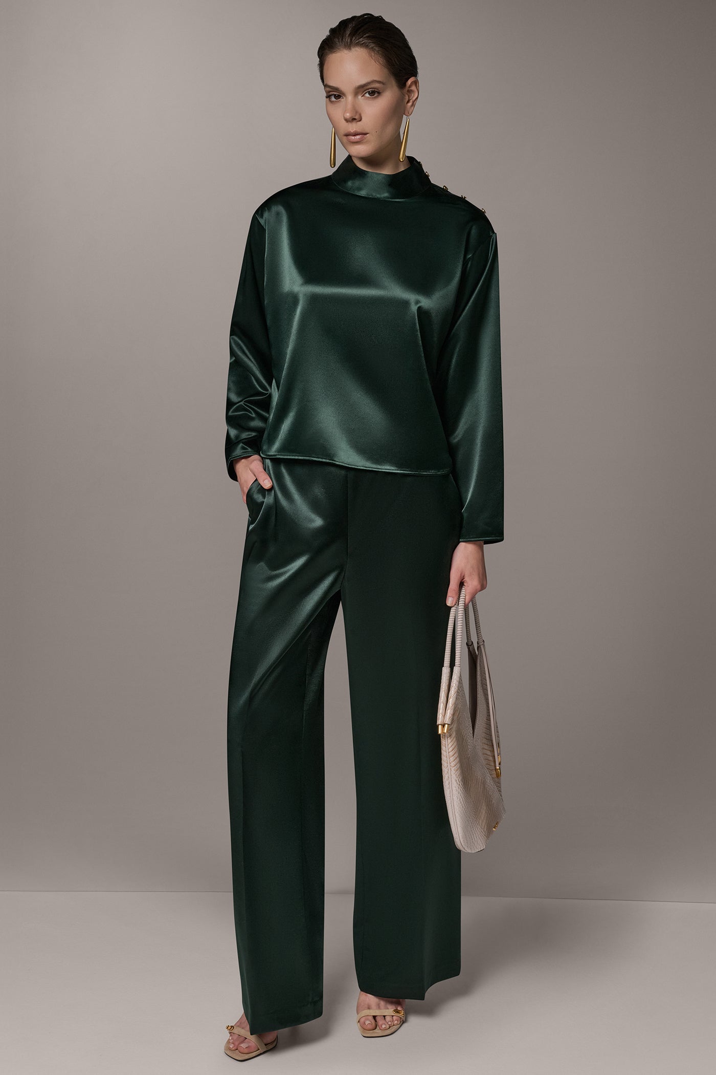 BUTTON SHOULDER TURTLENECK CAPE VIEW 6