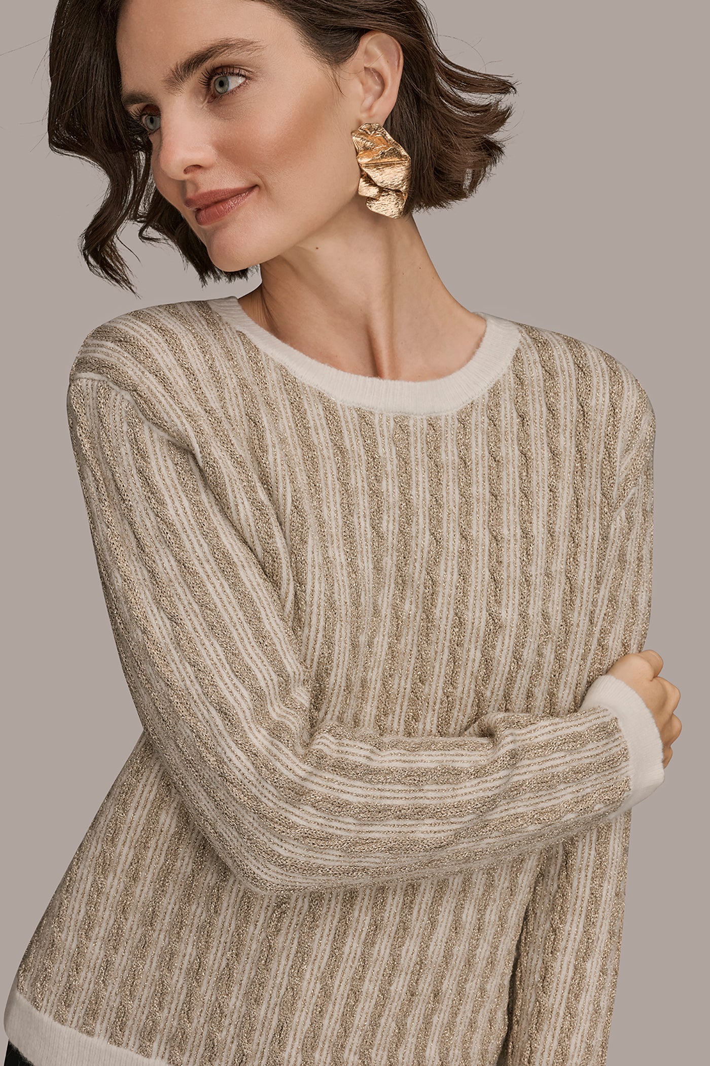 METALLIC TWO-TONE CABLE-KNIT SWEATER VIEW 5 | Clothing