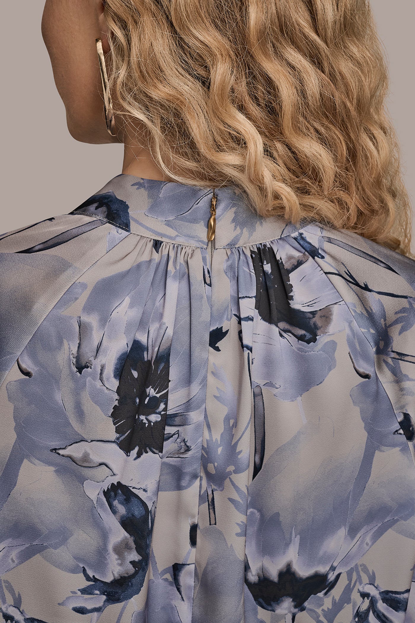 BUTTON-NECK BLOUSE VIEW 5 | Holiday Collection