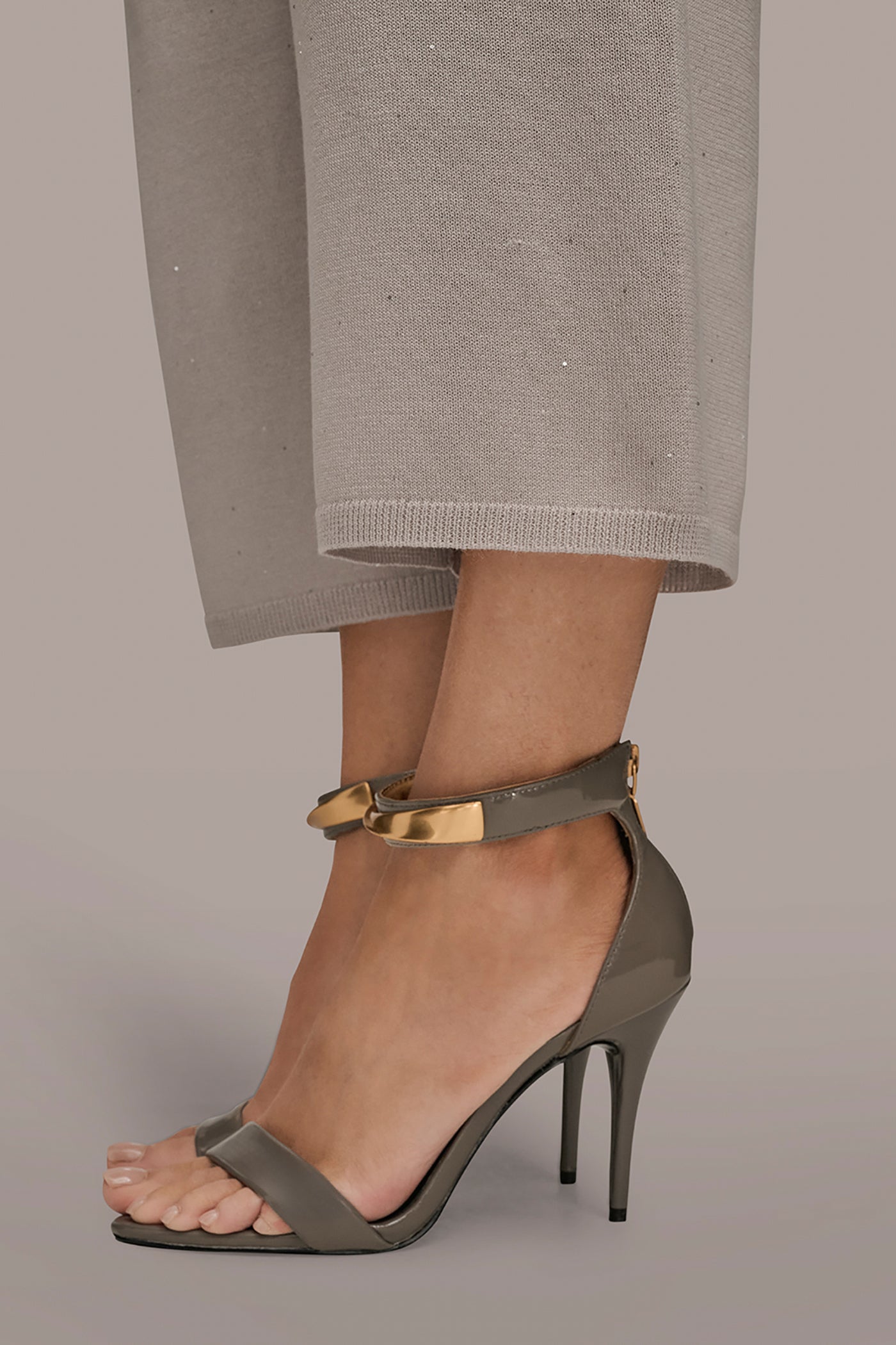 CROPPED EXTRA HIGH-RISE SWEATER PANT VIEW 6 | Pants