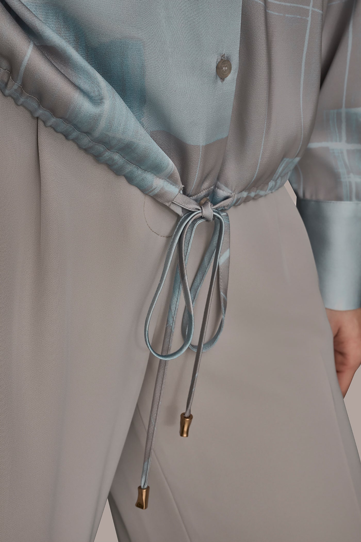 LONG-SLEEVE PRINTED DRAWSTRING BLOUSE VIEW 4 | Tops