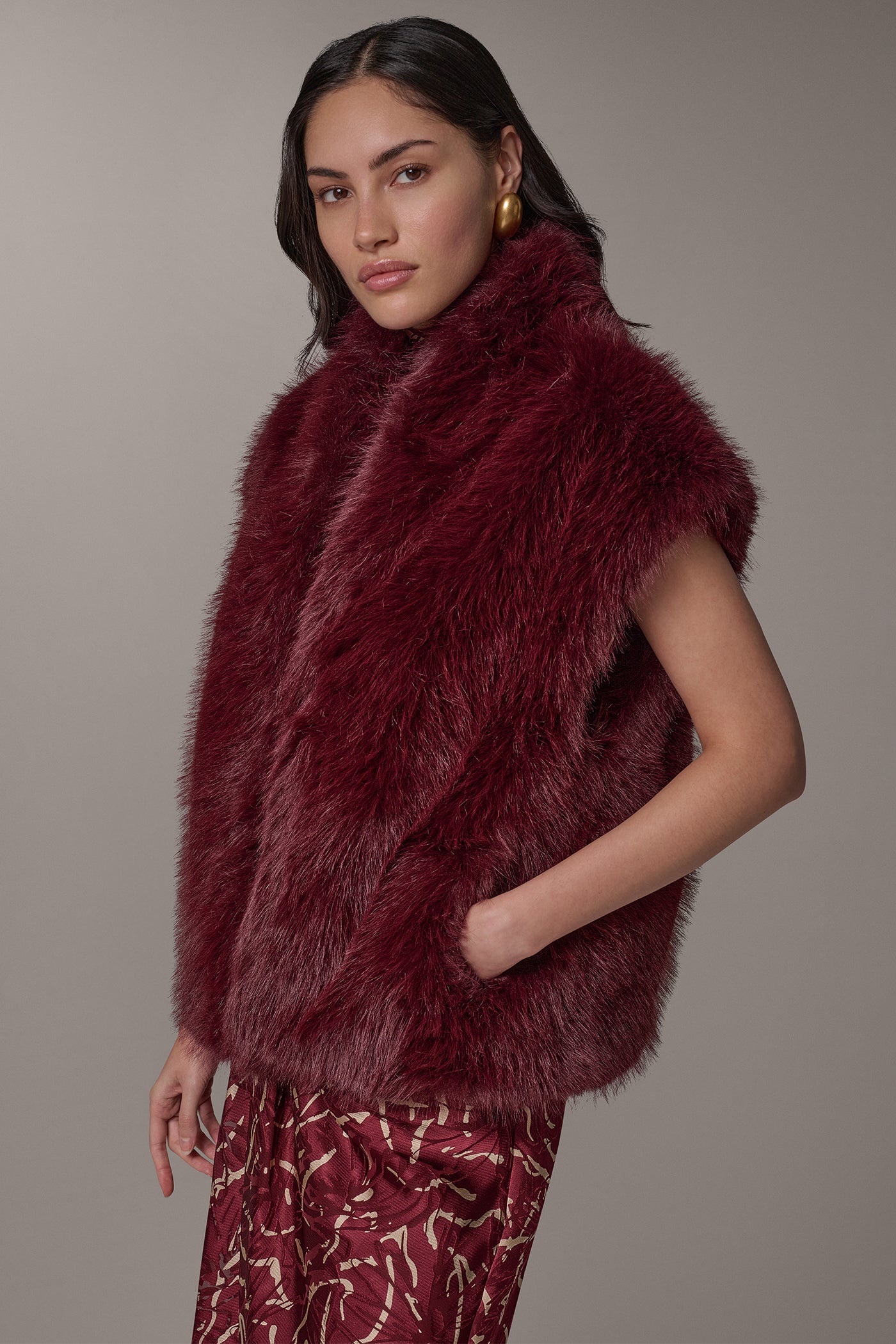 FAUX FUR VEST VIEW 5