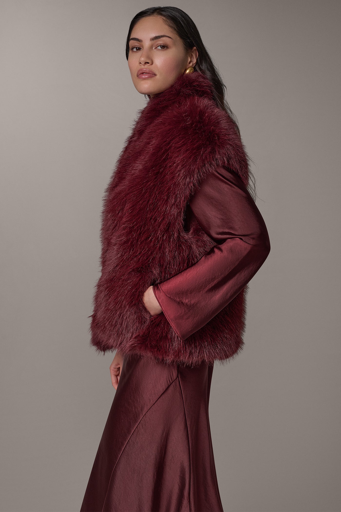 FAUX FUR VEST VIEW 13