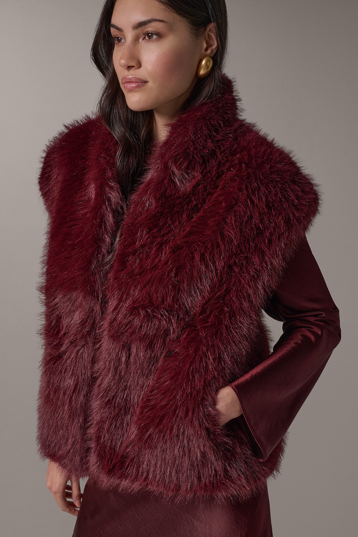 FAUX FUR VEST VIEW 3