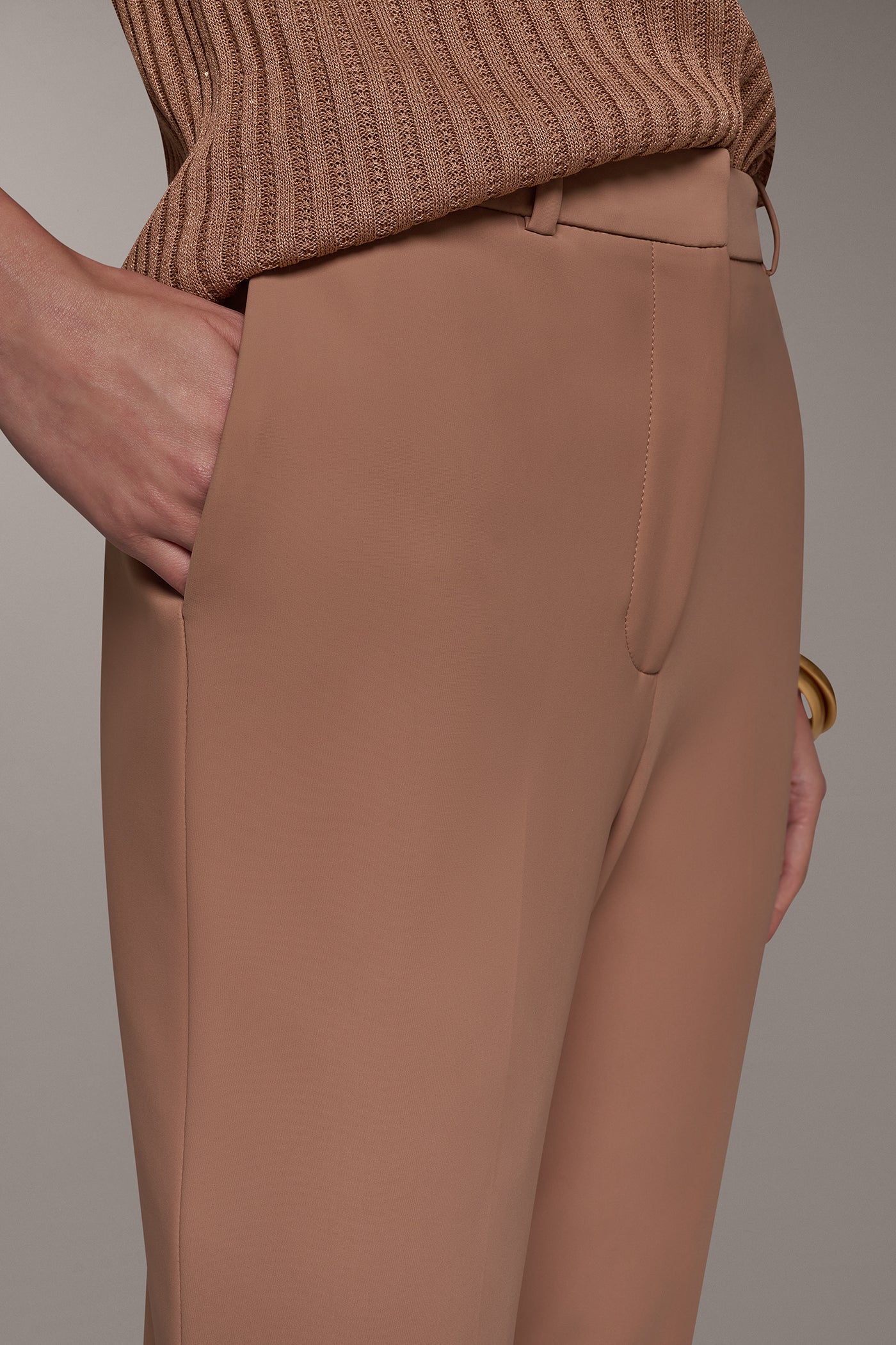 HIGH RISE STRAIGHT-LEG PANT VIEW 4