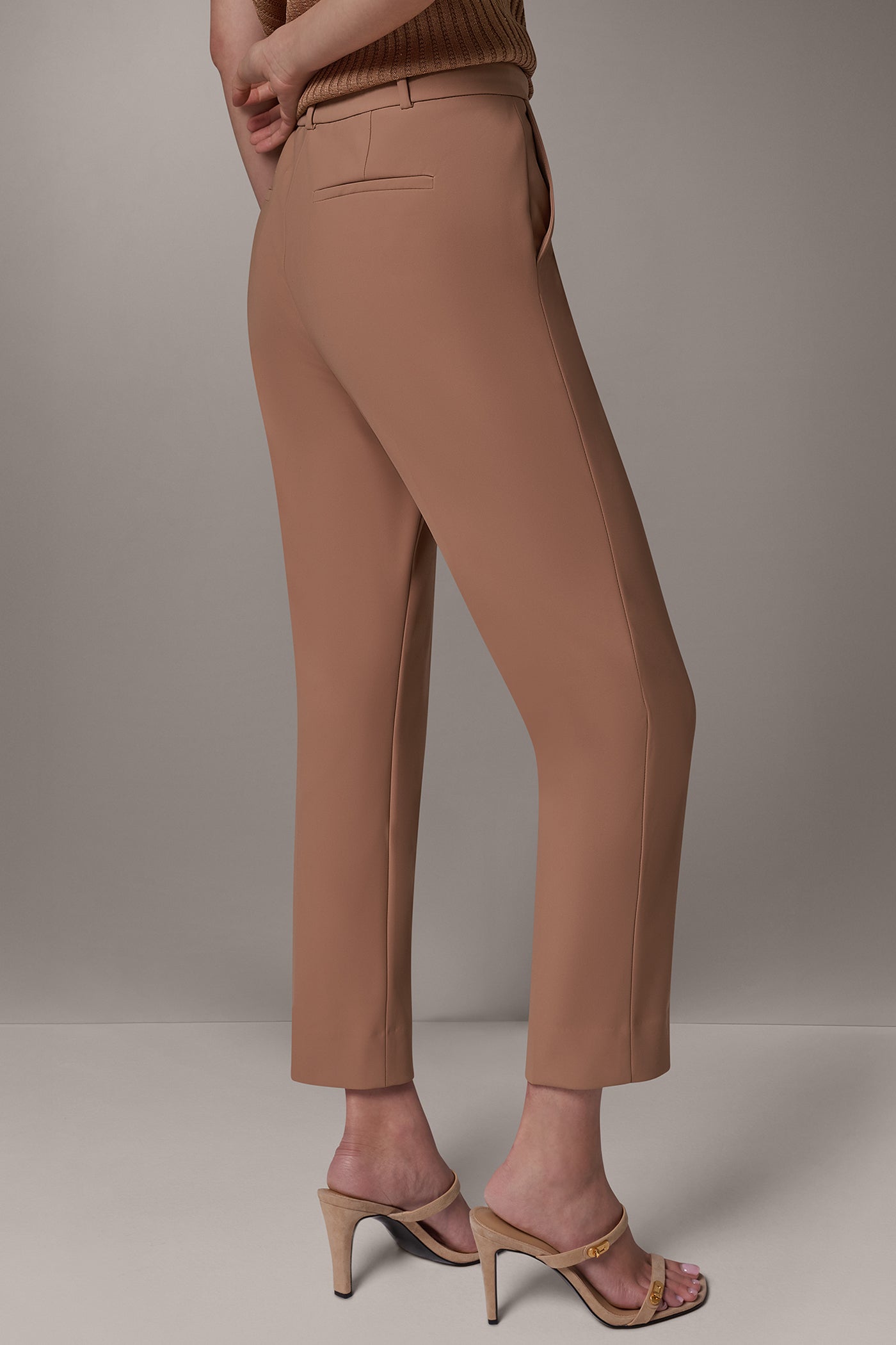 HIGH RISE STRAIGHT-LEG PANT VIEW 2