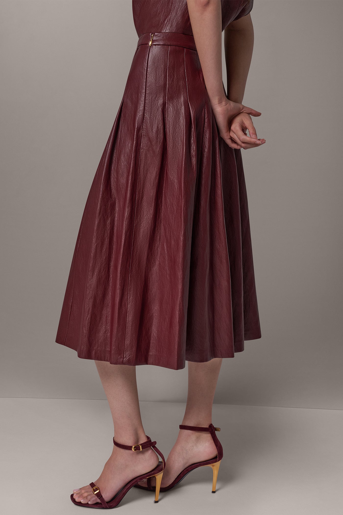 PLEATED SKIRT VIEW 2