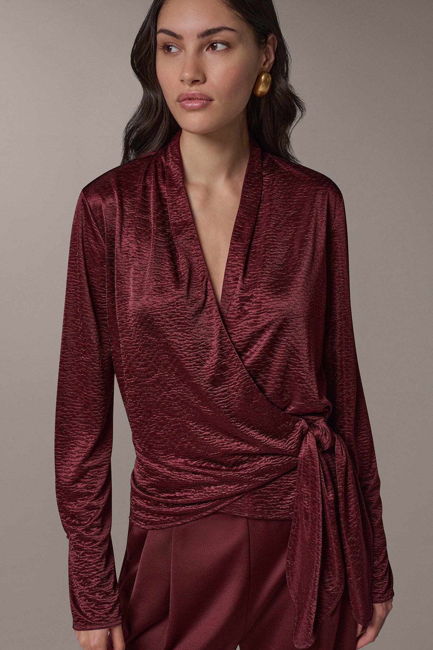 CRINKLE TIE-WAIST BLOUSE VIEW 4