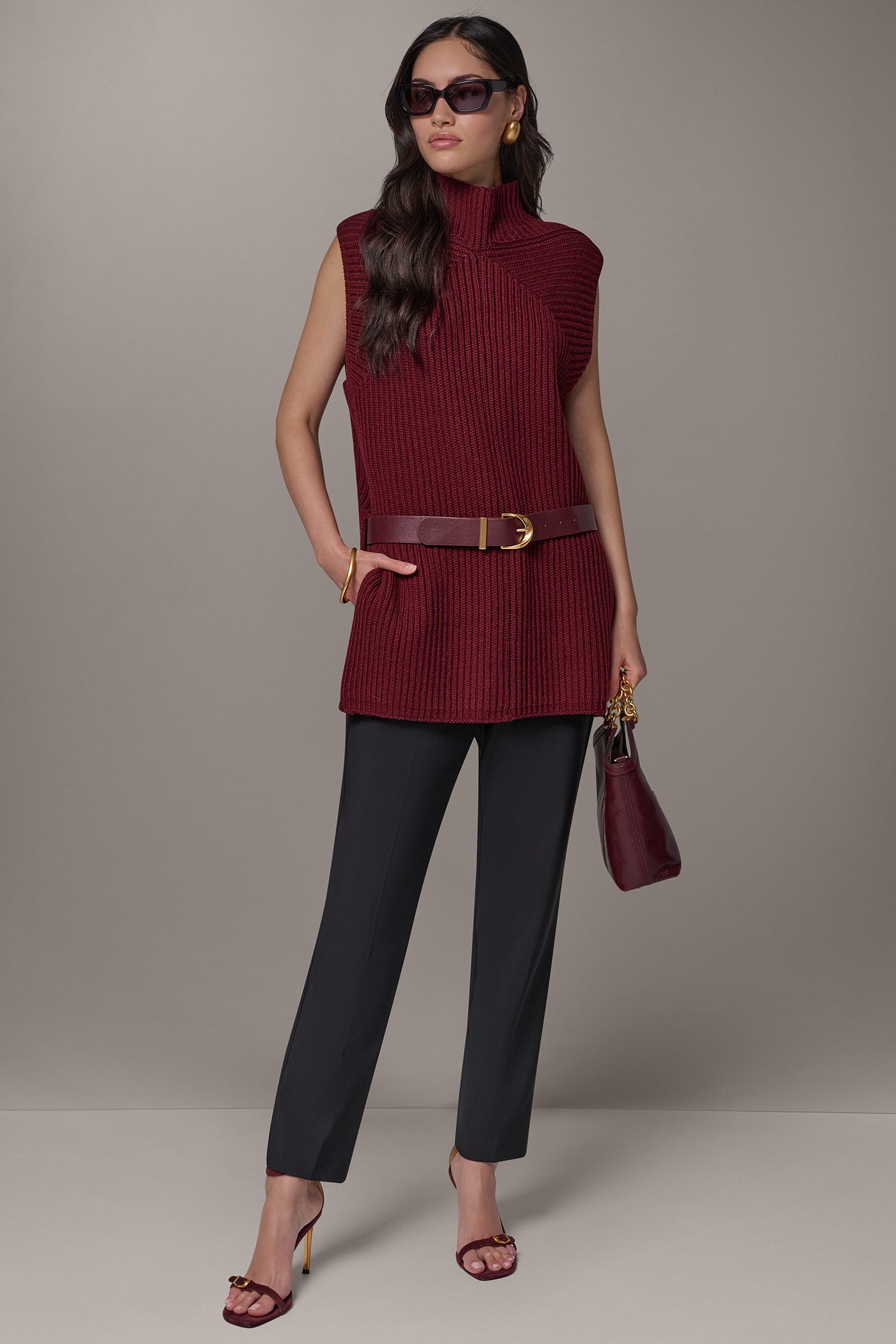 SLEEVELESS TURTLENECK SWEATER TUNIC VIEW 10