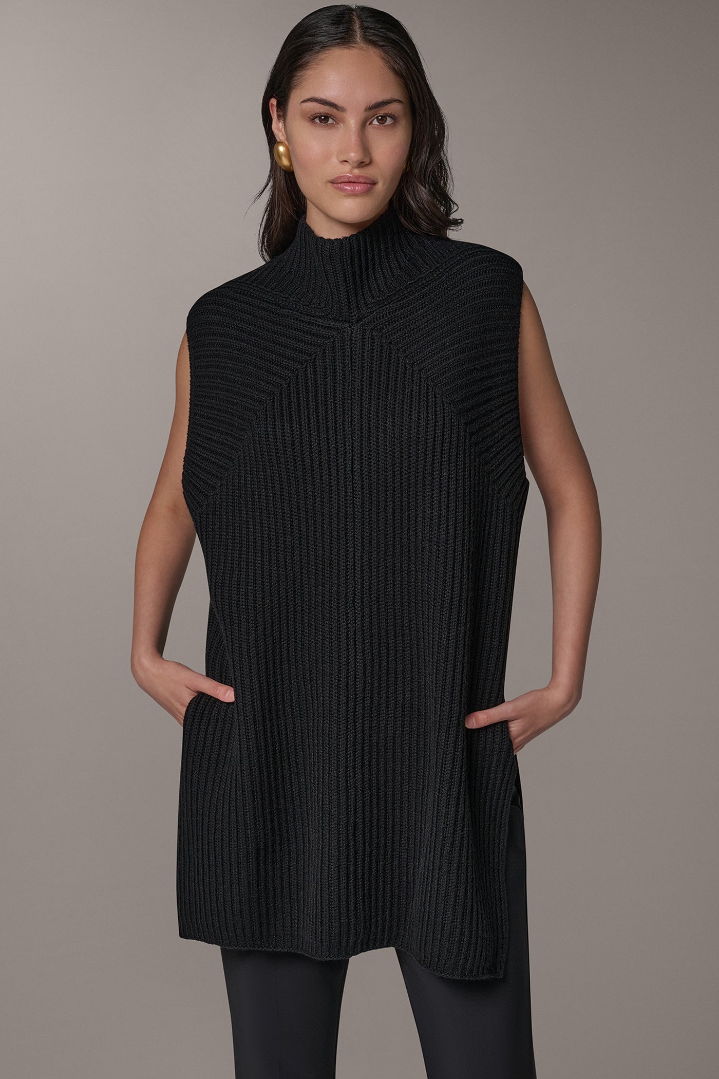 SLEEVELESS TURTLENECK SWEATER TUNIC VIEW 1
