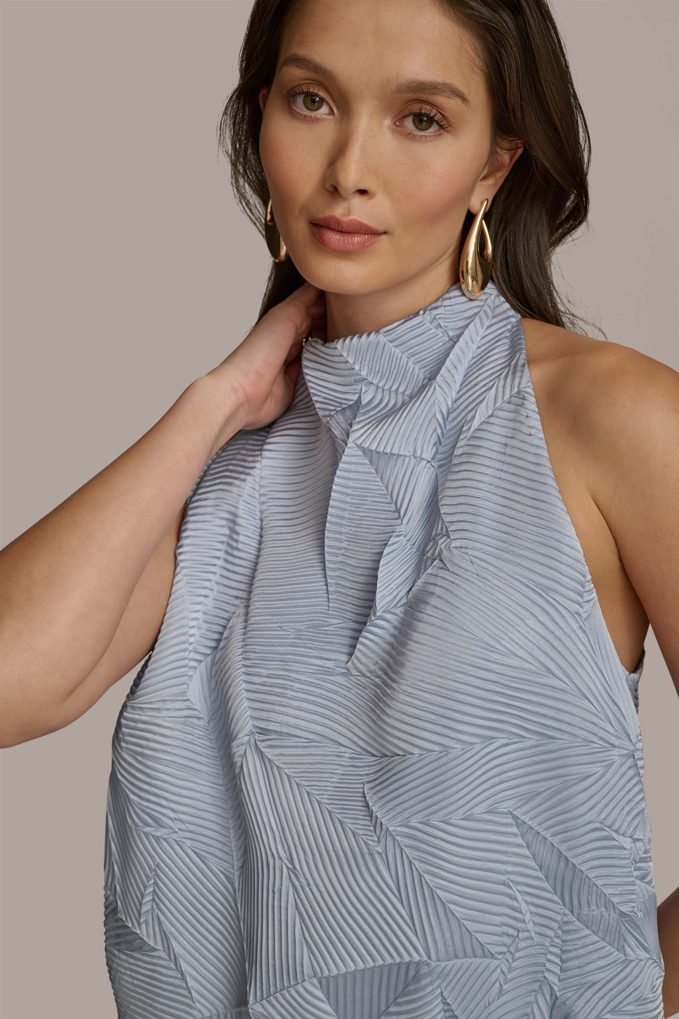 TEXTURED TOP WITH ANGLED HEM VIEW 5 | Last Chance