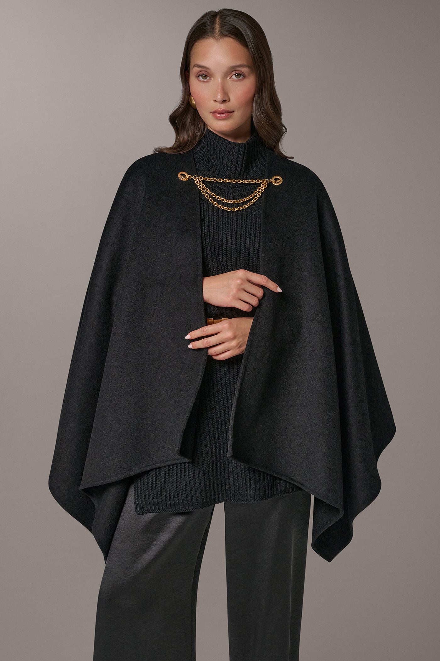 CHAIN DETAIL CAPE VIEW 1