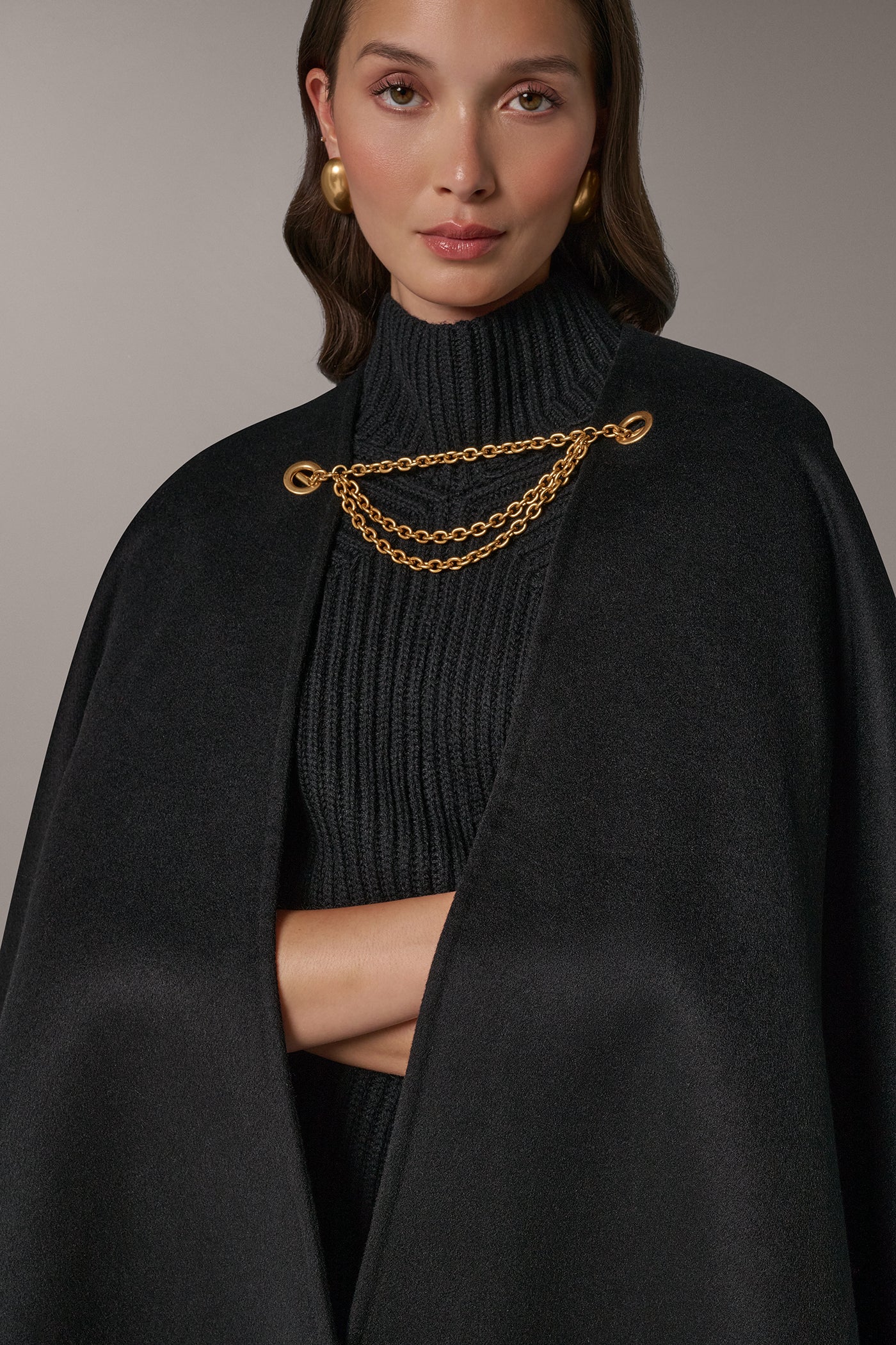 CHAIN DETAIL CAPE VIEW 2