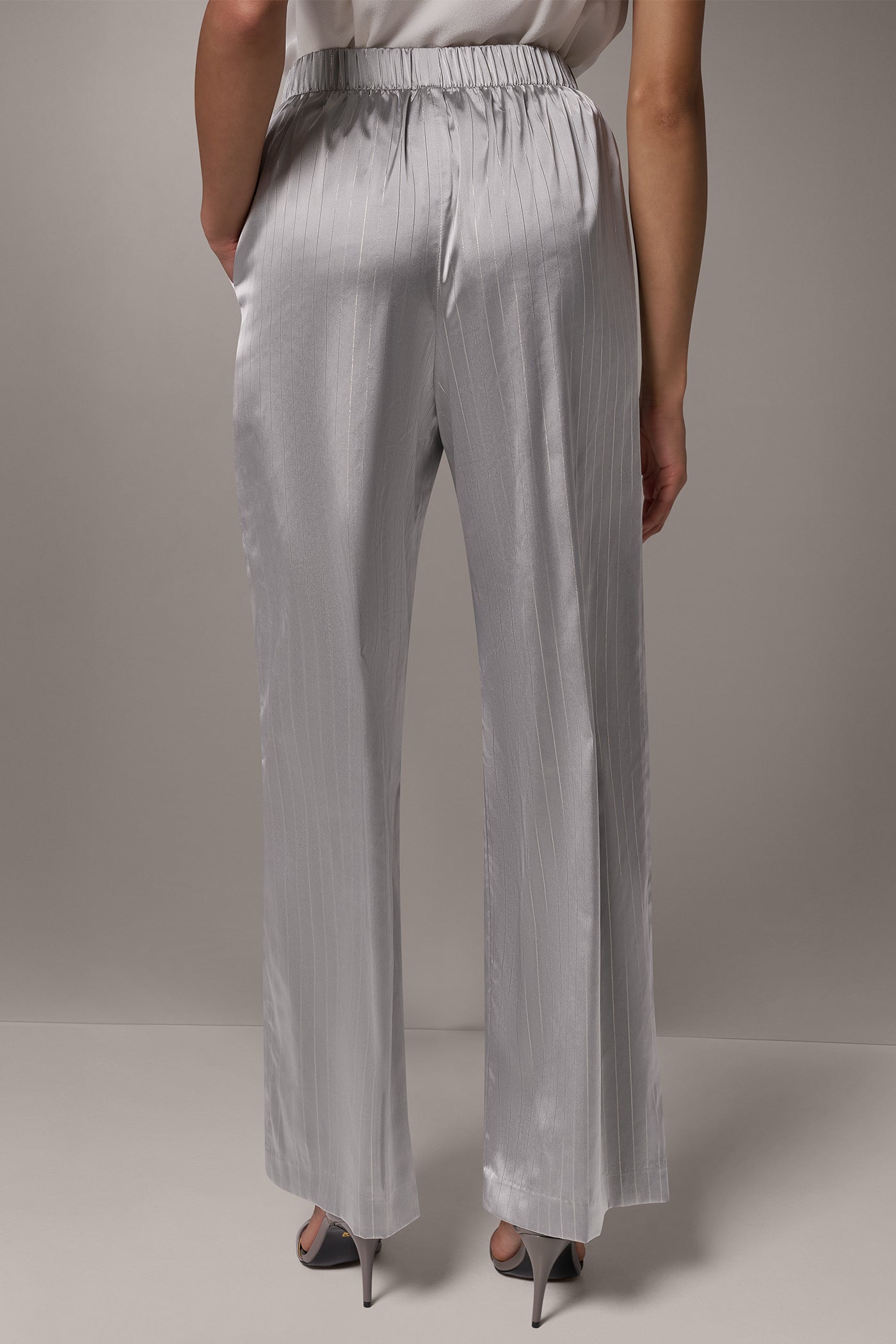 HIGH-RISE METALLIC WIDE-LEG PULL-ON PANT VIEW 6
