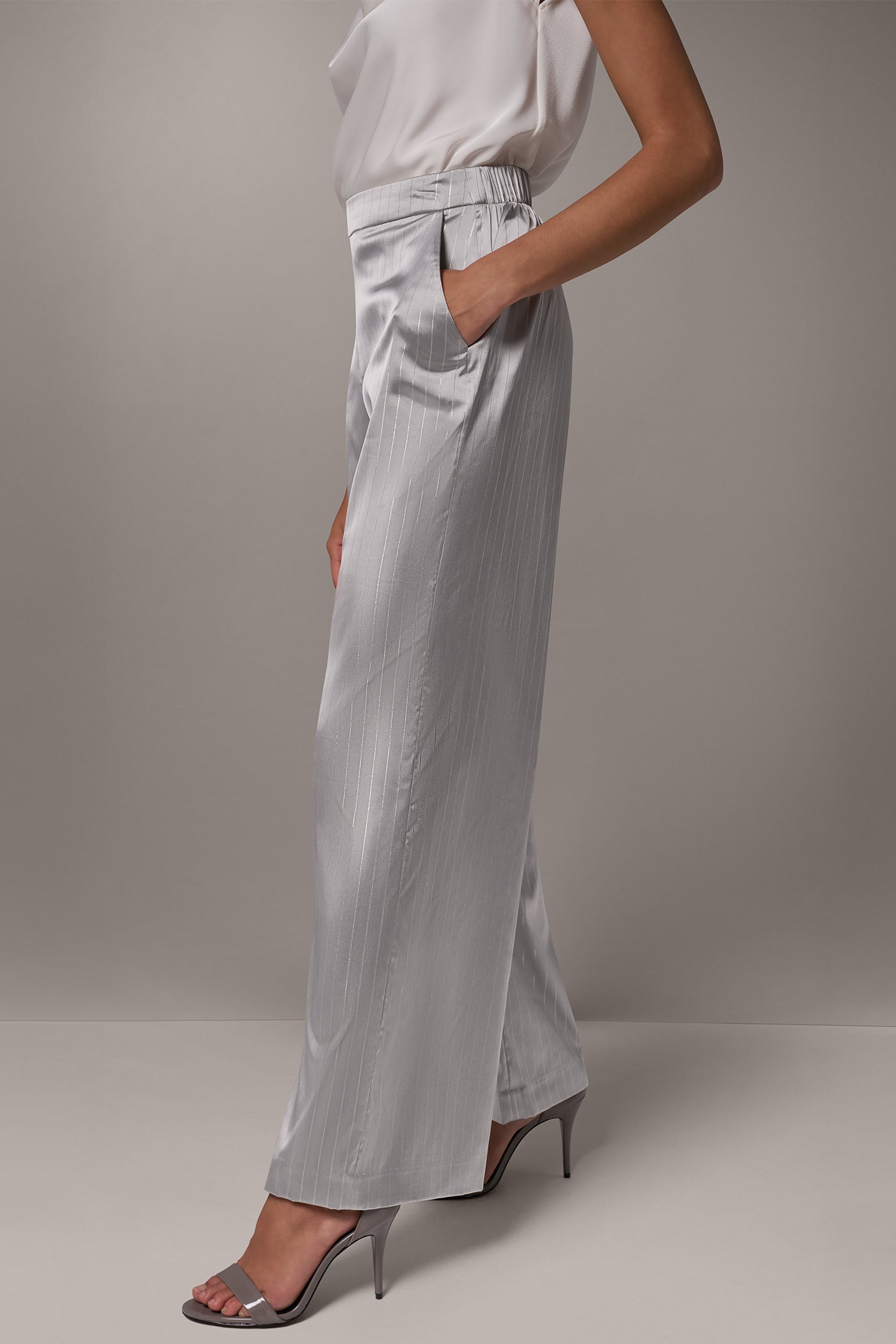 HIGH-RISE METALLIC WIDE-LEG PULL-ON PANT VIEW 2