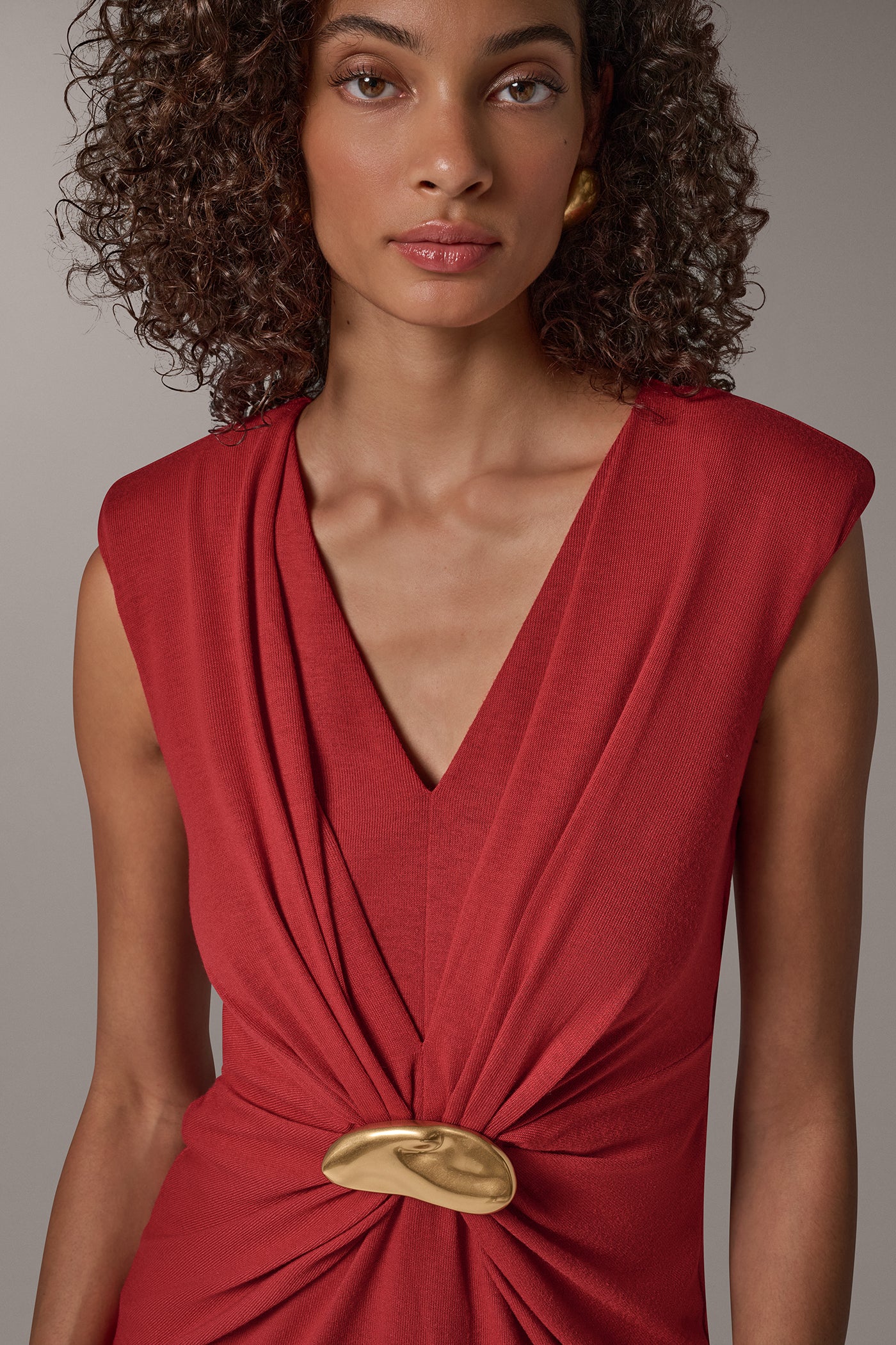 V-NECK SHEATH VIEW 5